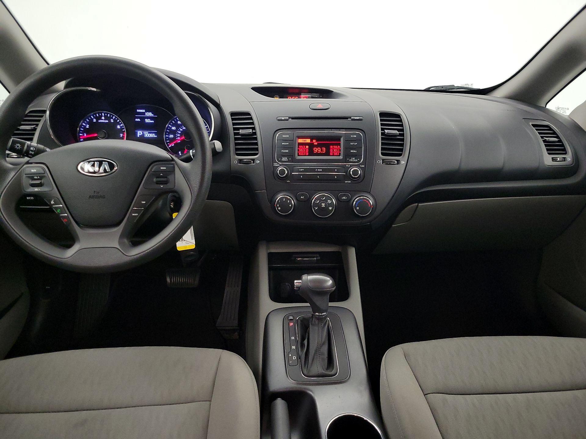 Thumbnail: 2015 Kia Forte - 9