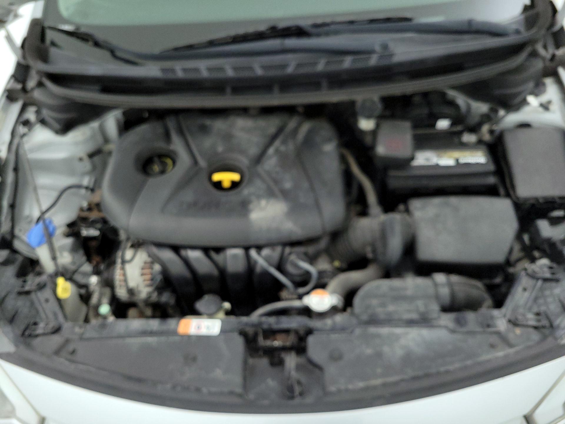 Thumbnail: 2015 Kia Forte - 20