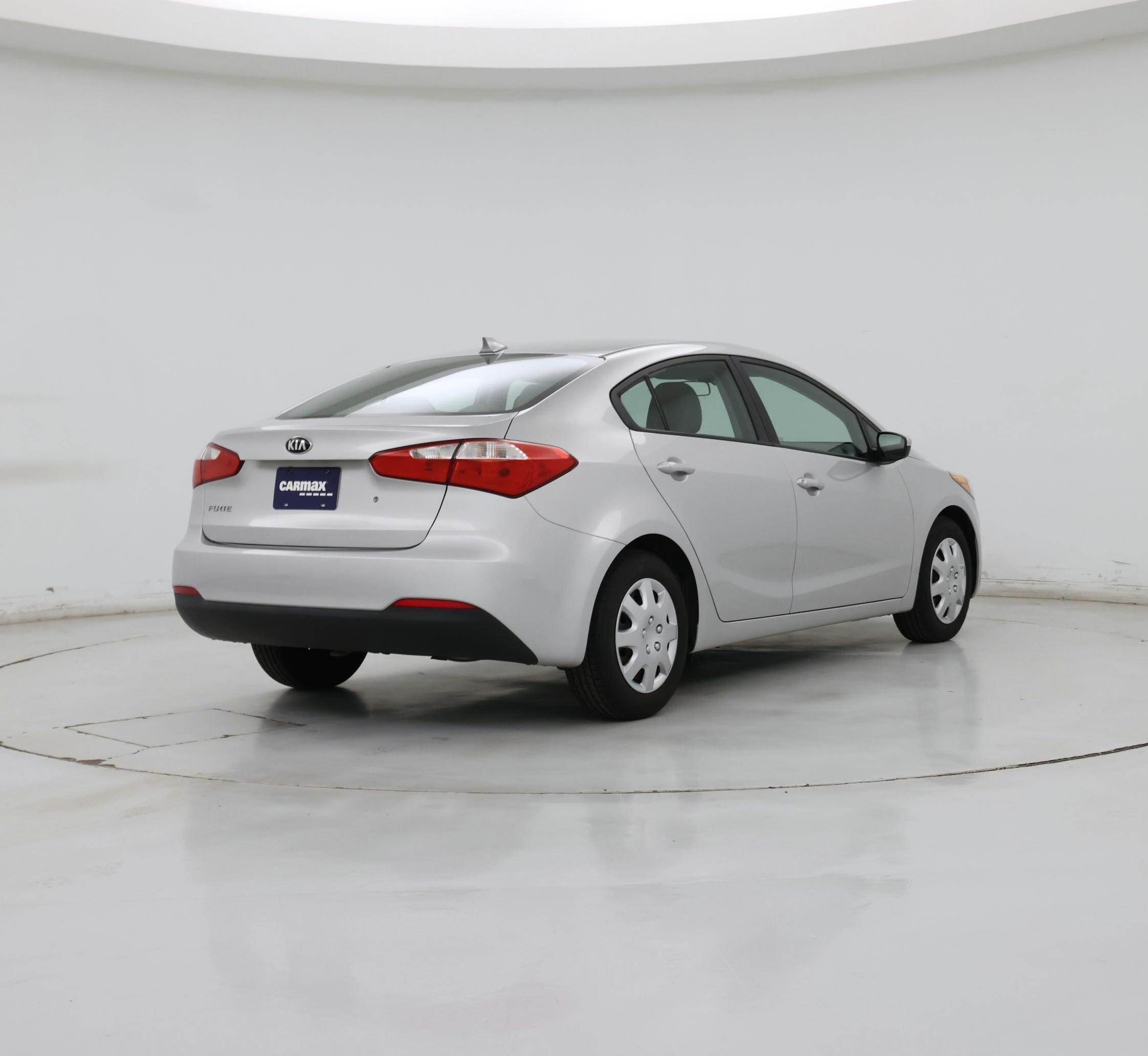 Thumbnail: 2015 Kia Forte - 8