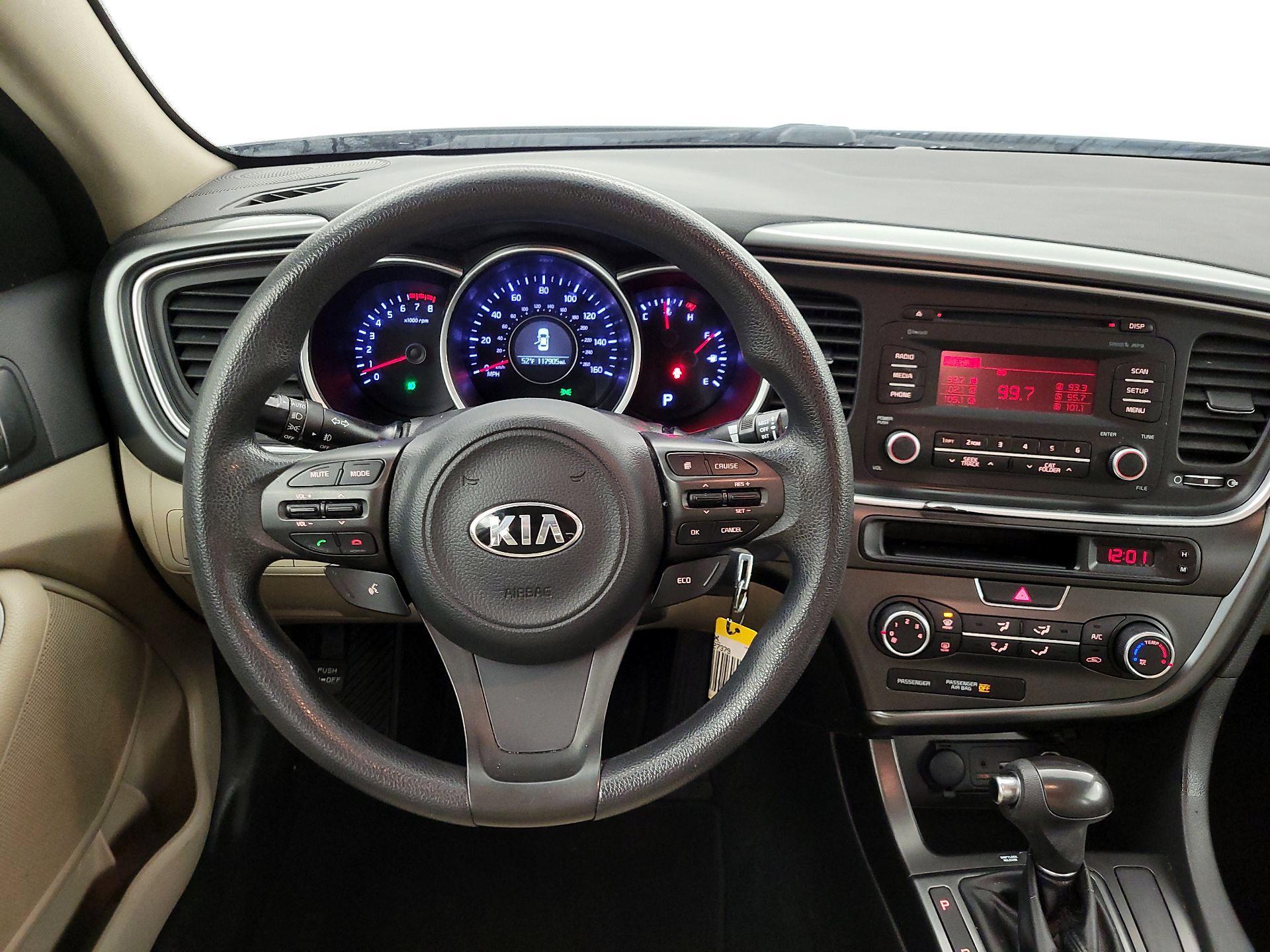 Thumbnail: 2015 Kia Optima - 10