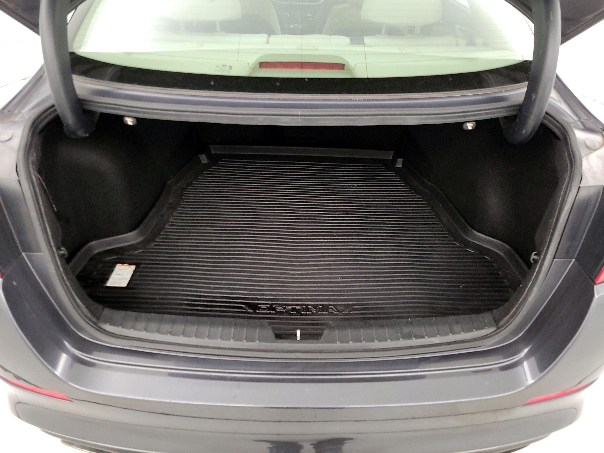 Thumbnail: 2015 Kia Optima - 19