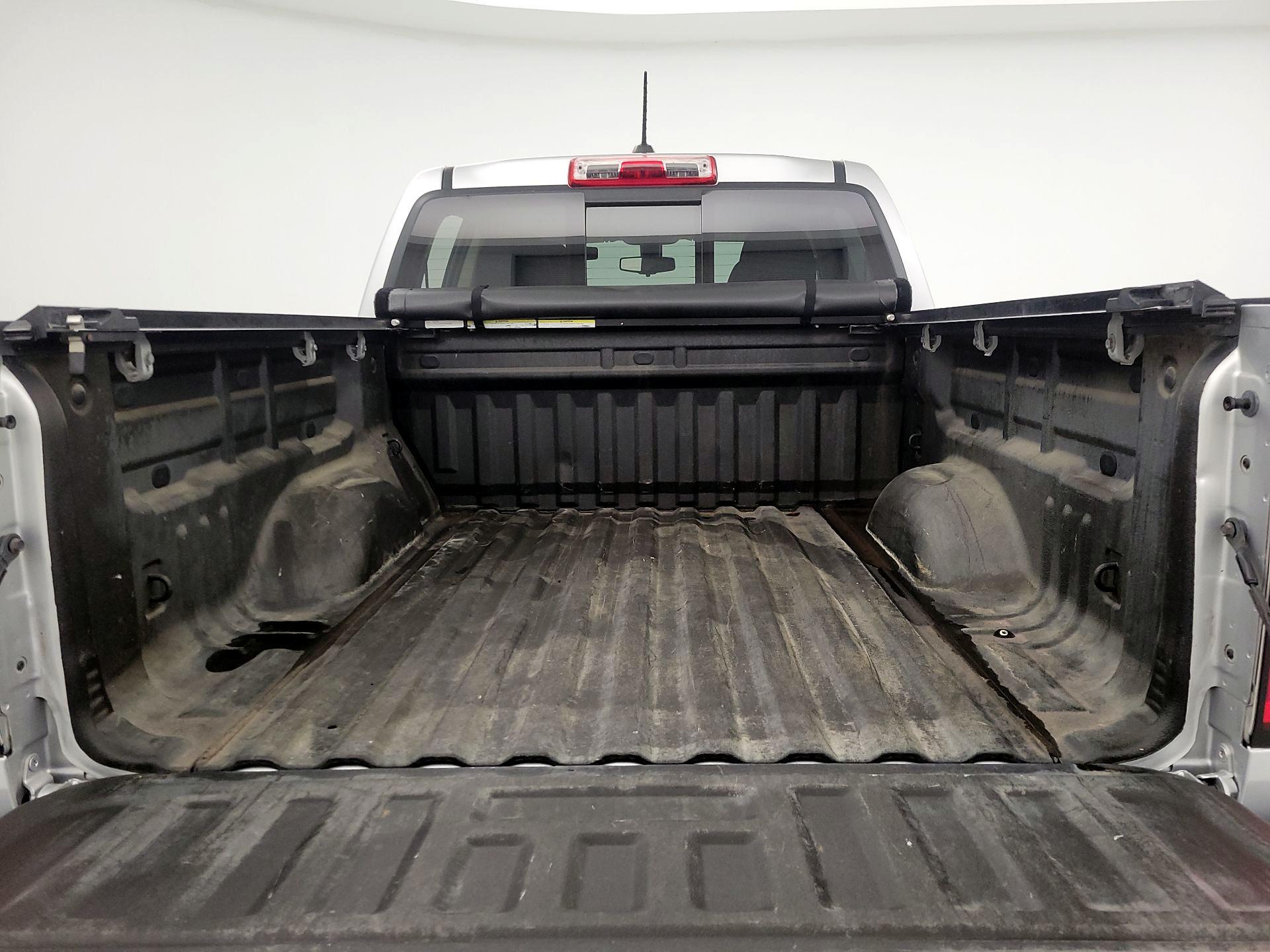 Thumbnail: 2018 Chevrolet Colorado - 20