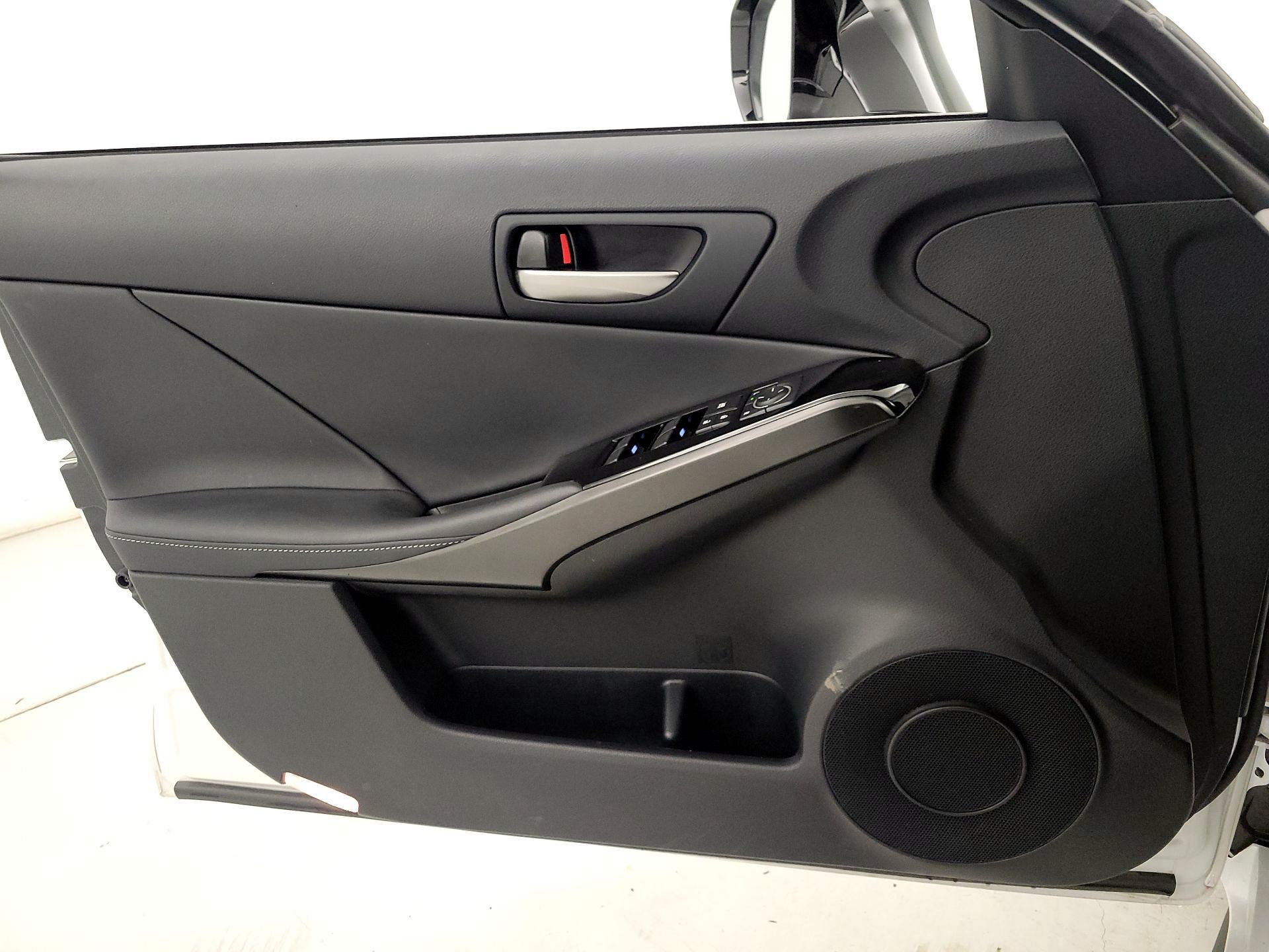 Thumbnail: 2022 Lexus IS - 12