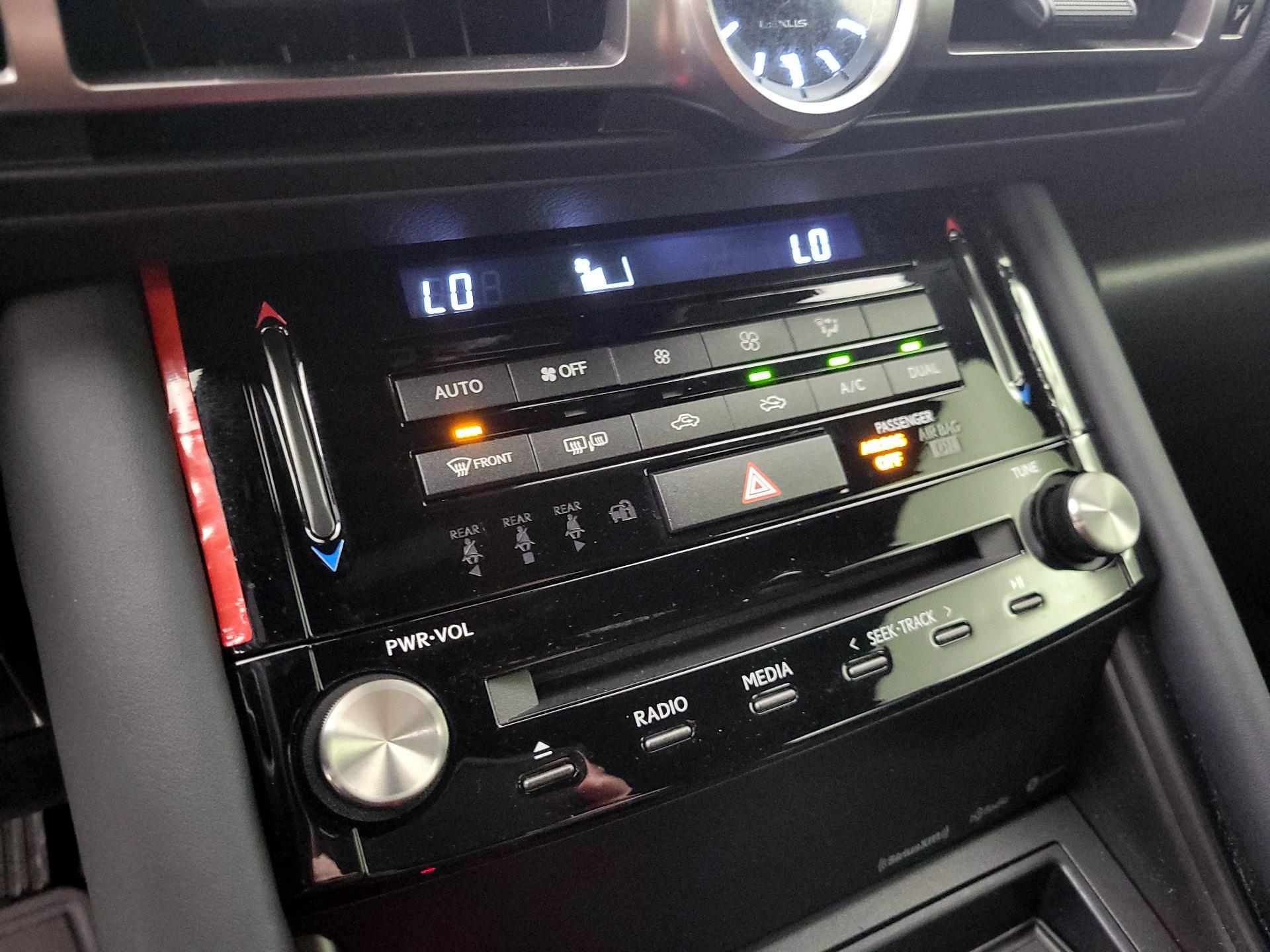 Thumbnail: 2022 Lexus IS - 16