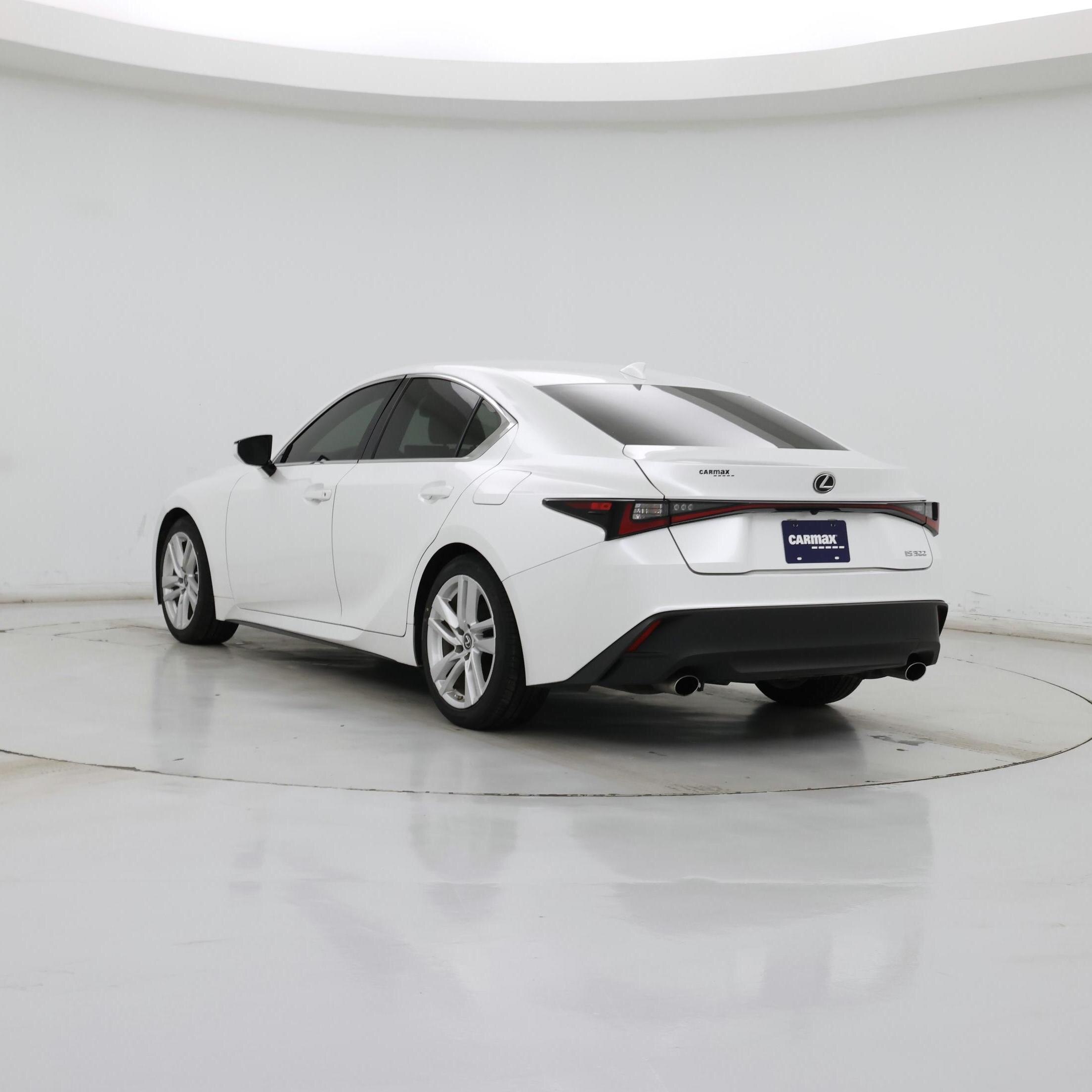 Thumbnail: 2022 Lexus IS - 2