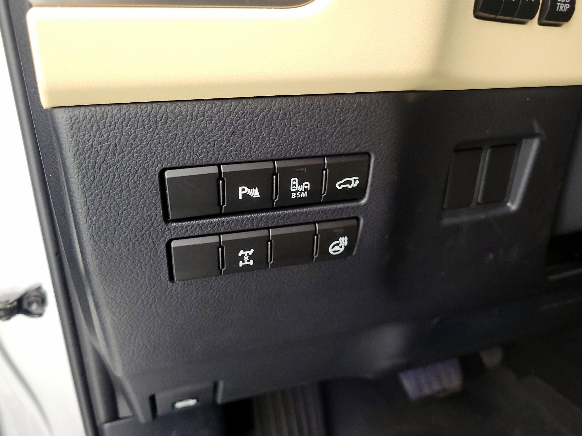 Thumbnail: 2017 Lexus NX - 13