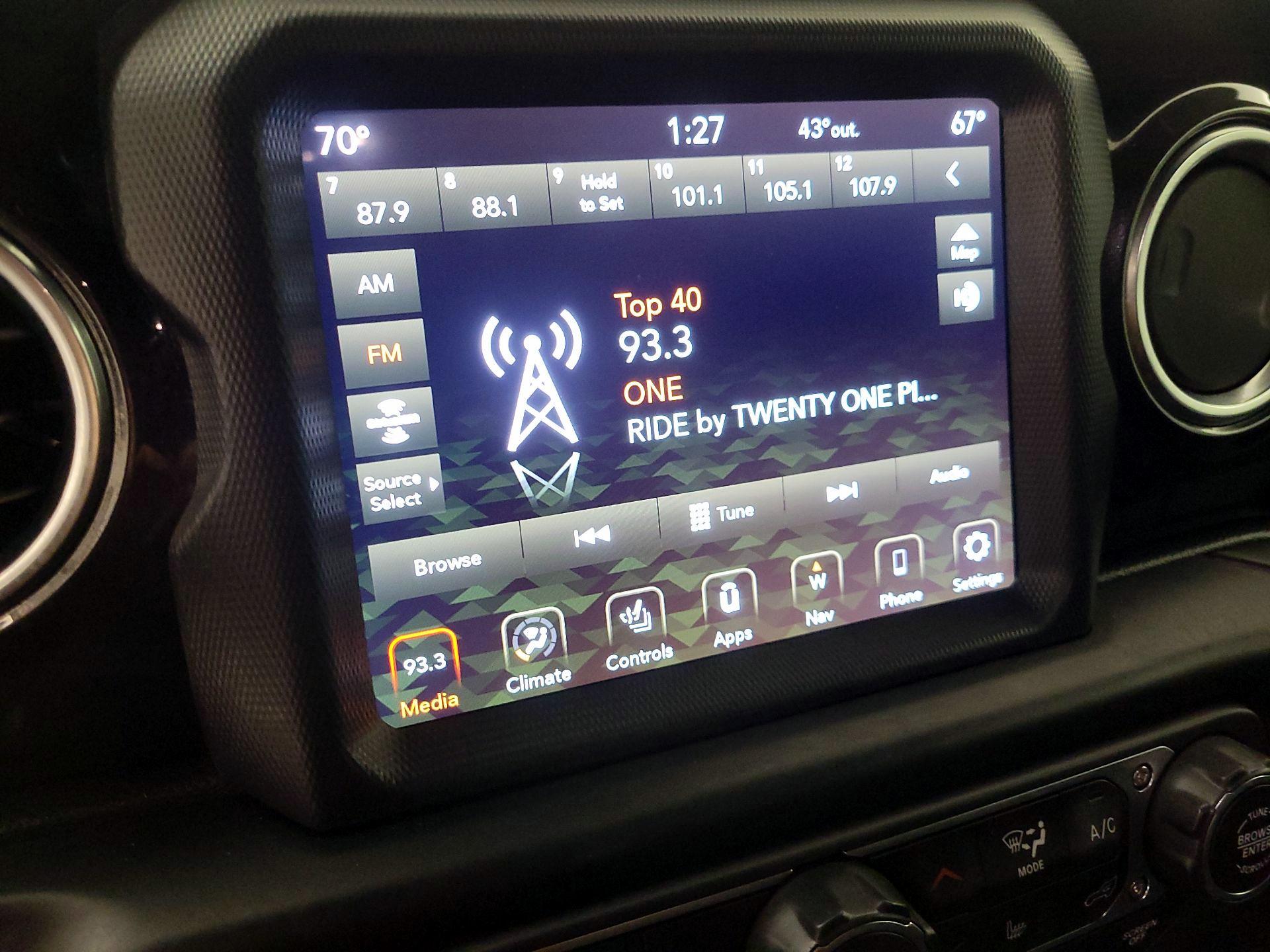 Thumbnail: 2020 Jeep Wrangler - 16