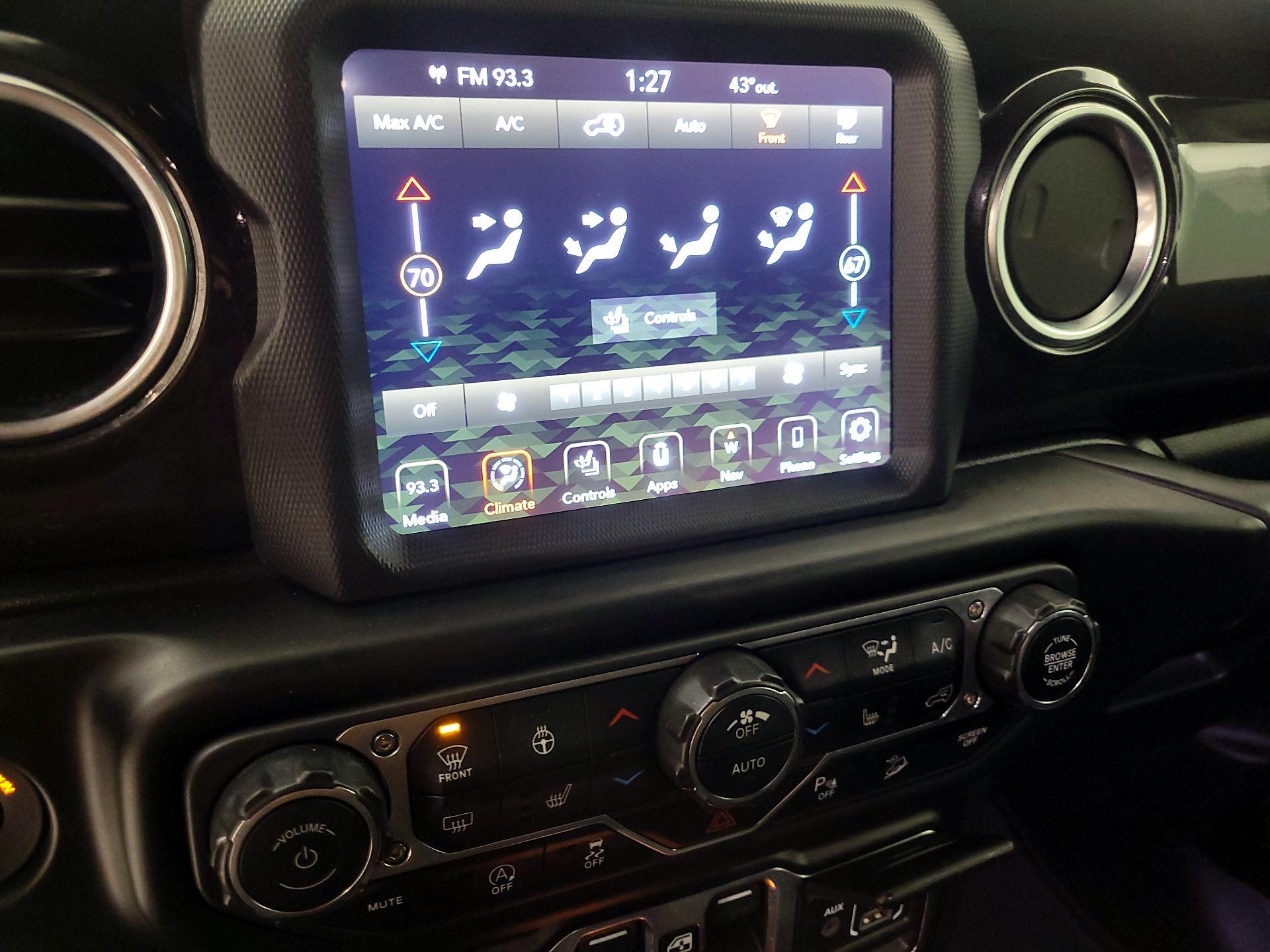 Thumbnail: 2020 Jeep Wrangler - 17