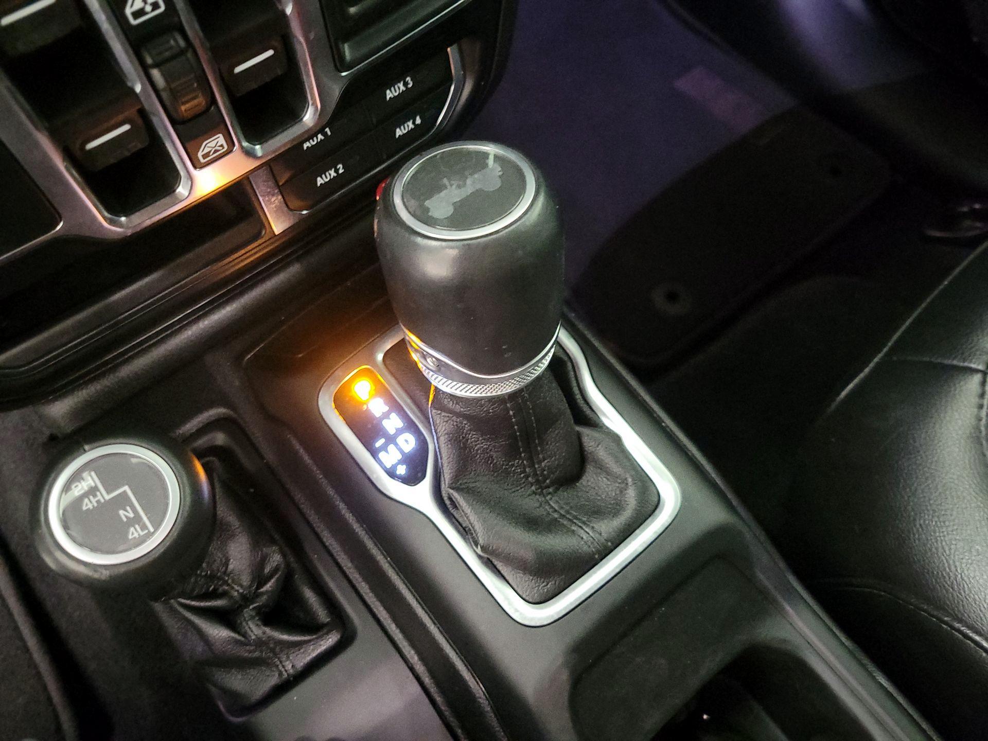 Thumbnail: 2020 Jeep Wrangler - 18