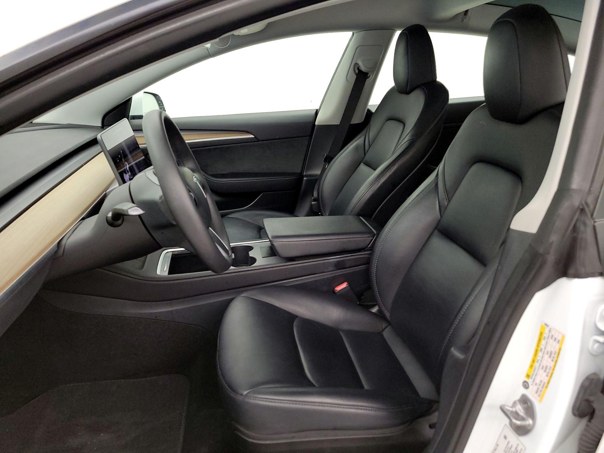 Thumbnail: 2023 Tesla Model 3 - 11