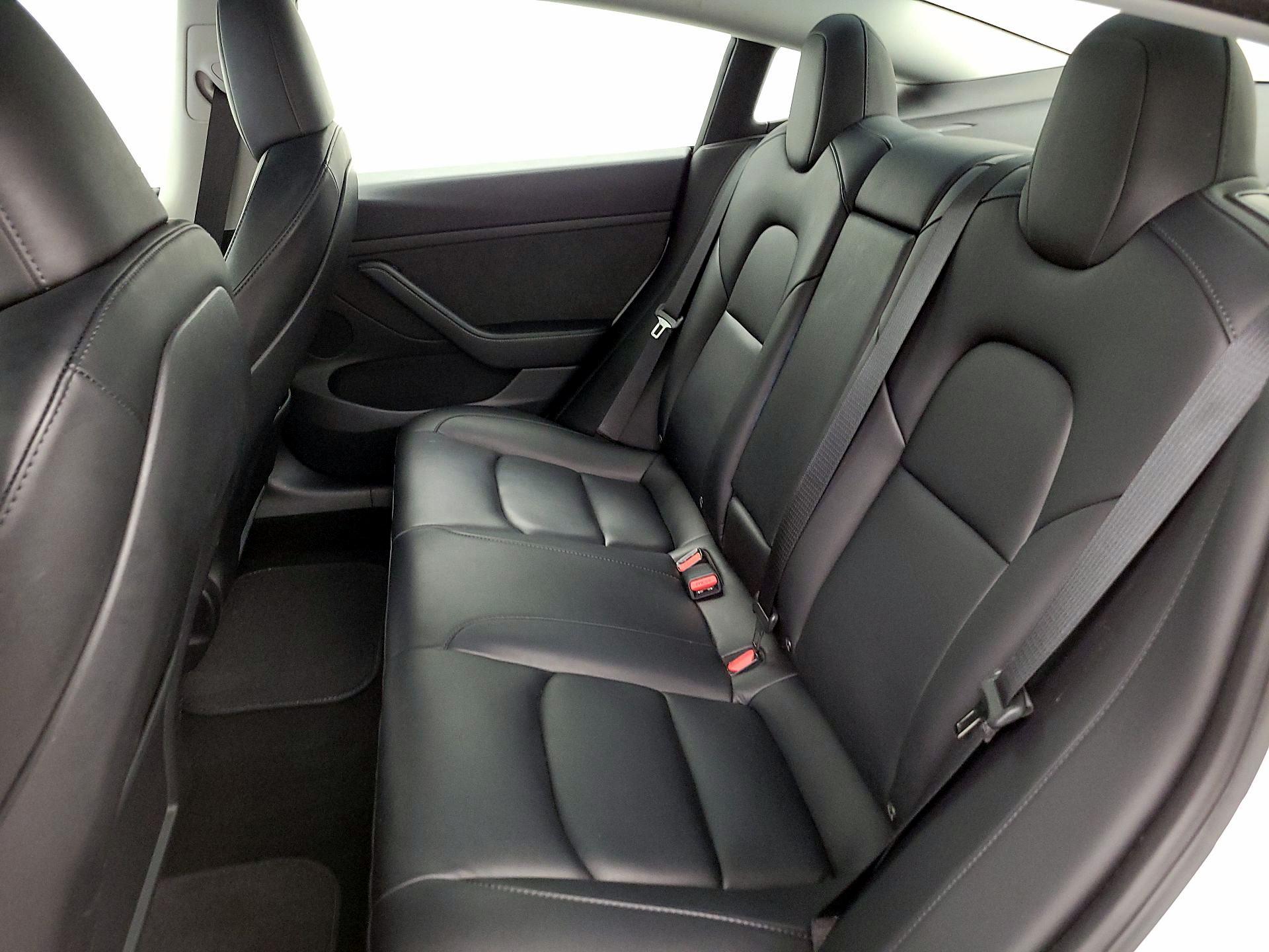 Thumbnail: 2023 Tesla Model 3 - 19