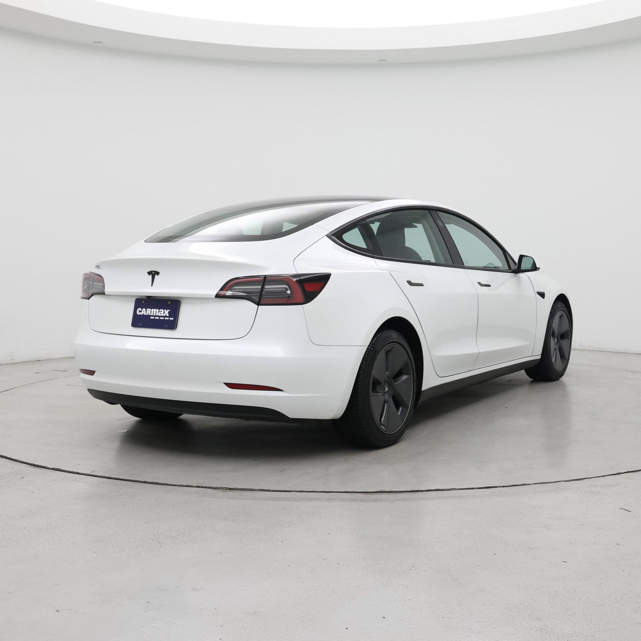 Thumbnail: 2023 Tesla Model 3 - 8