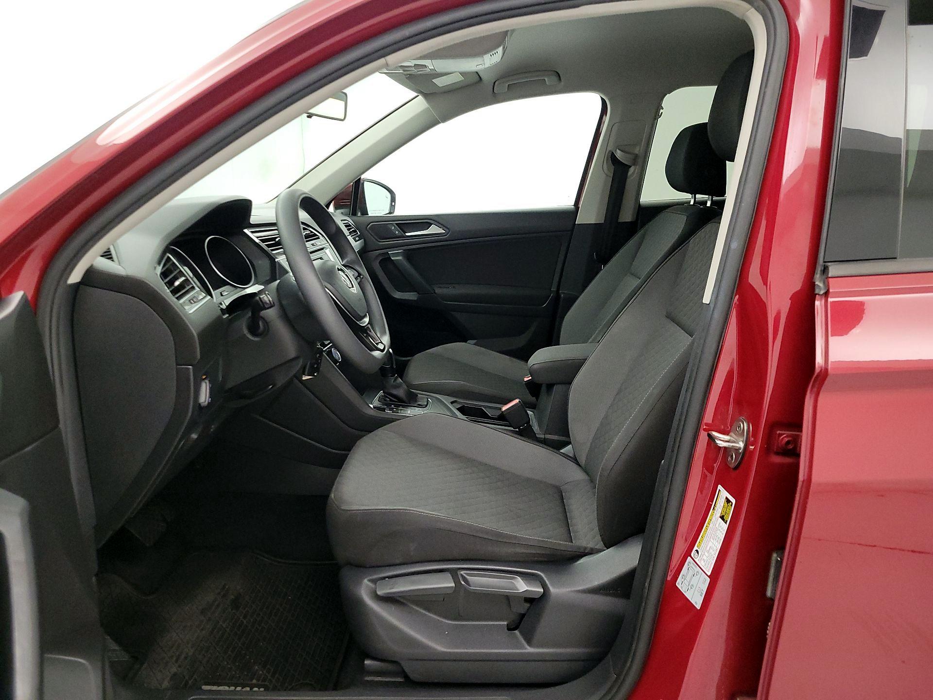 Thumbnail: 2019 Volkswagen Tiguan - 11