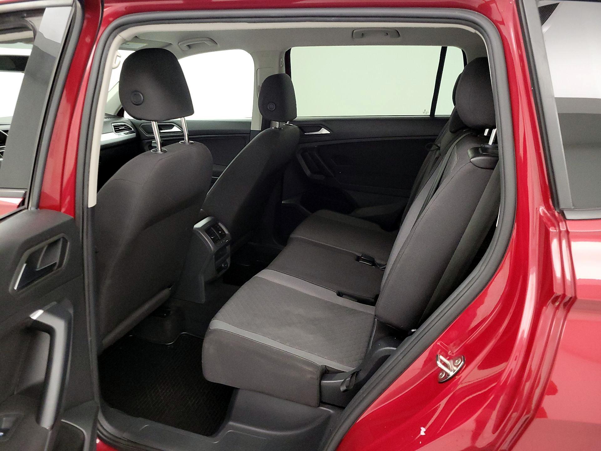 Thumbnail: 2019 Volkswagen Tiguan - 19