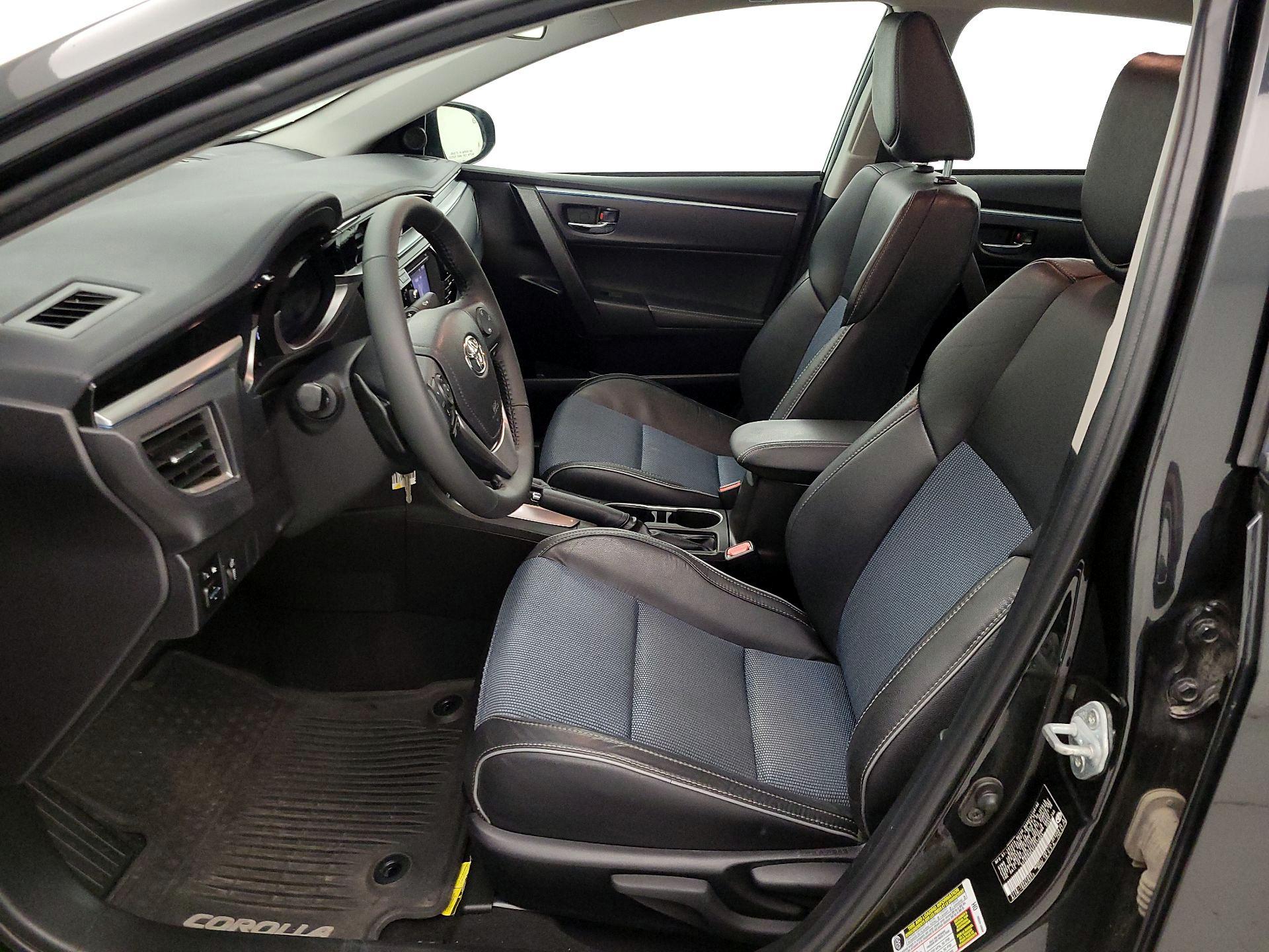 Thumbnail: 2015 Toyota Corolla - 11