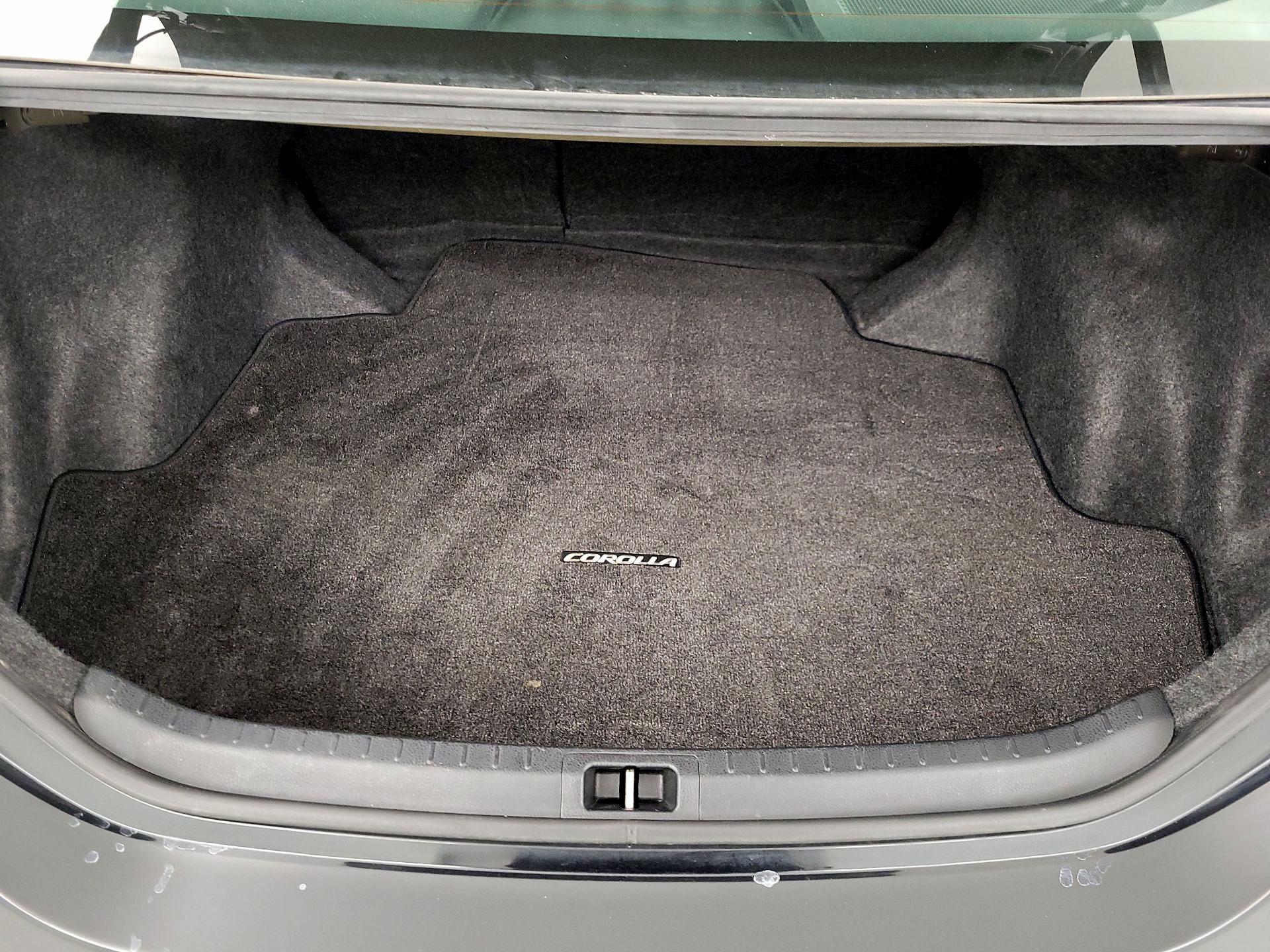 Thumbnail: 2015 Toyota Corolla - 20