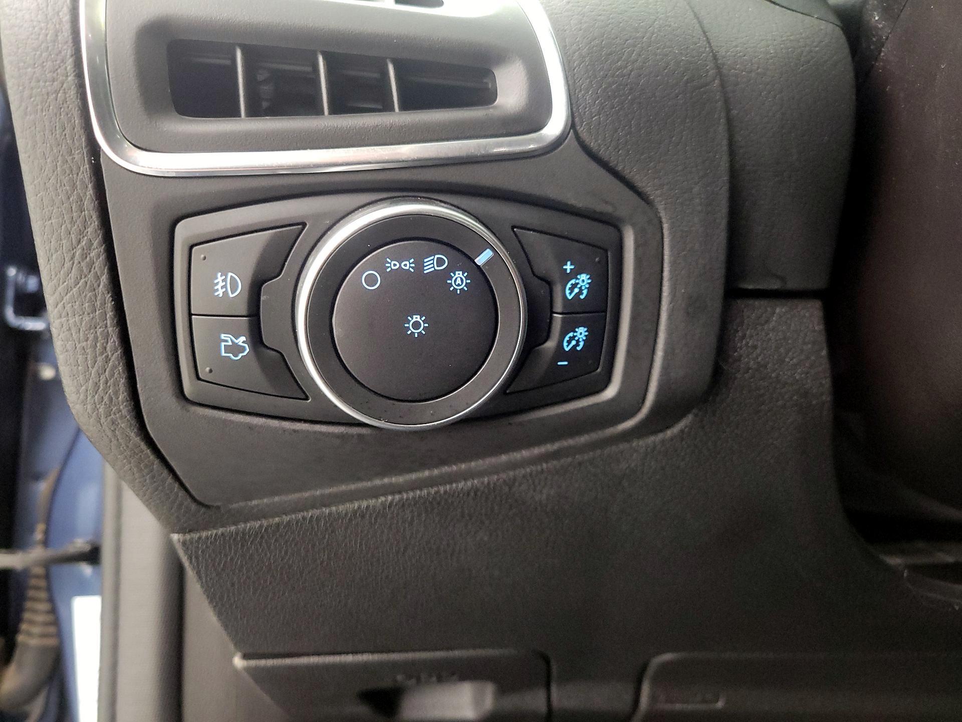 Thumbnail: 2018 Ford Focus - 13