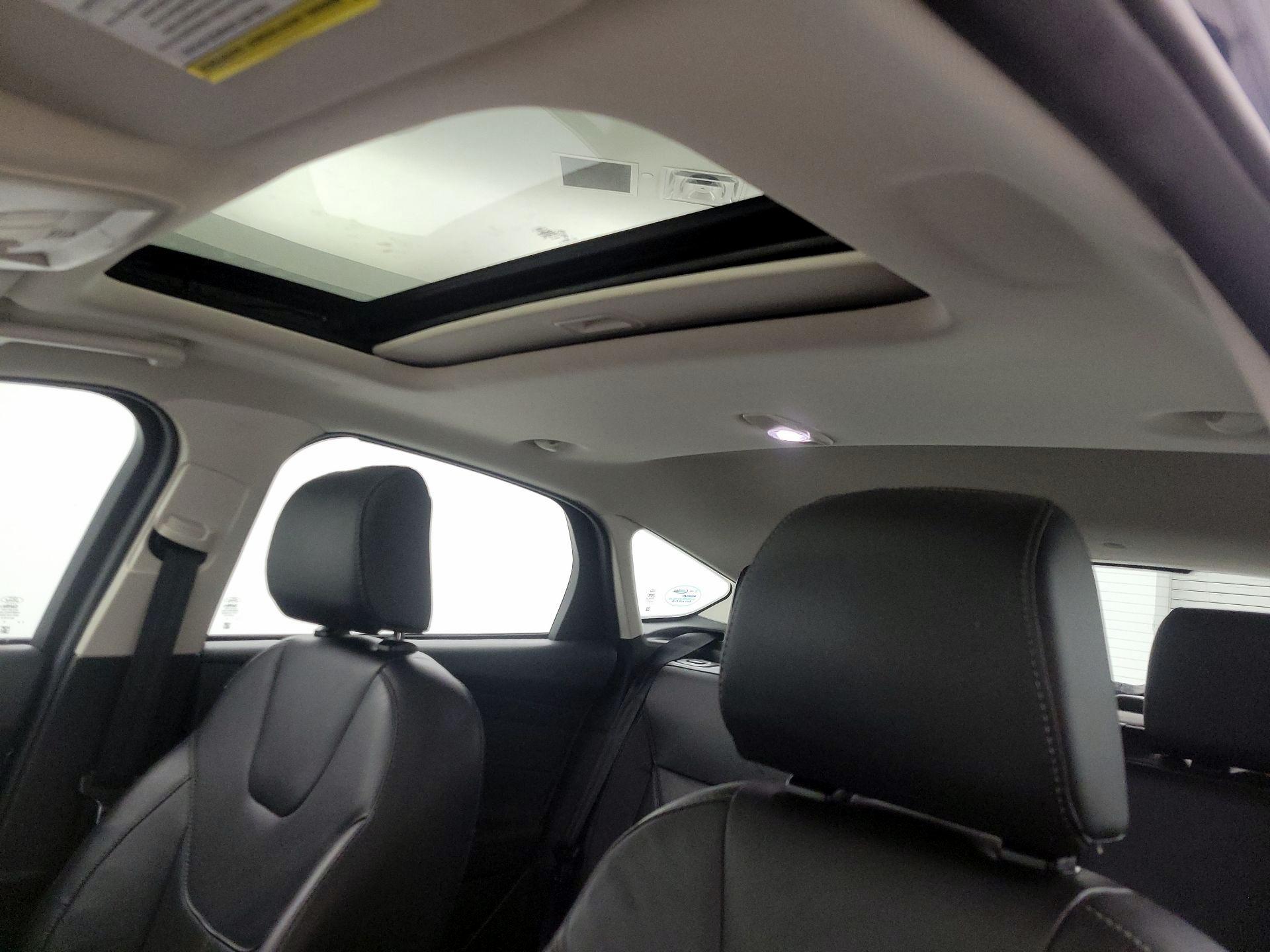 Thumbnail: 2018 Ford Focus - 20