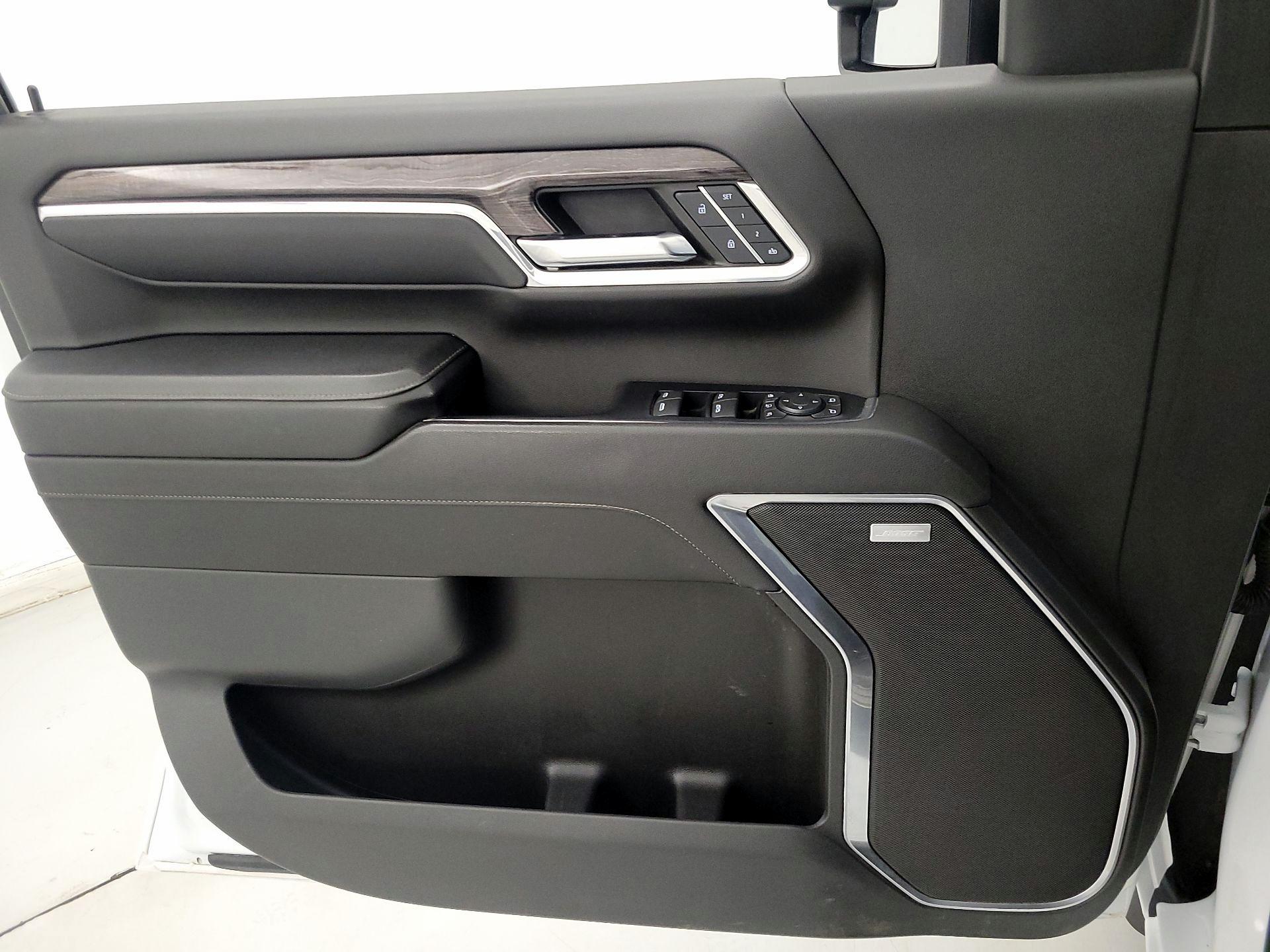 Thumbnail: 2024 Chevrolet Silverado 3500 - 12