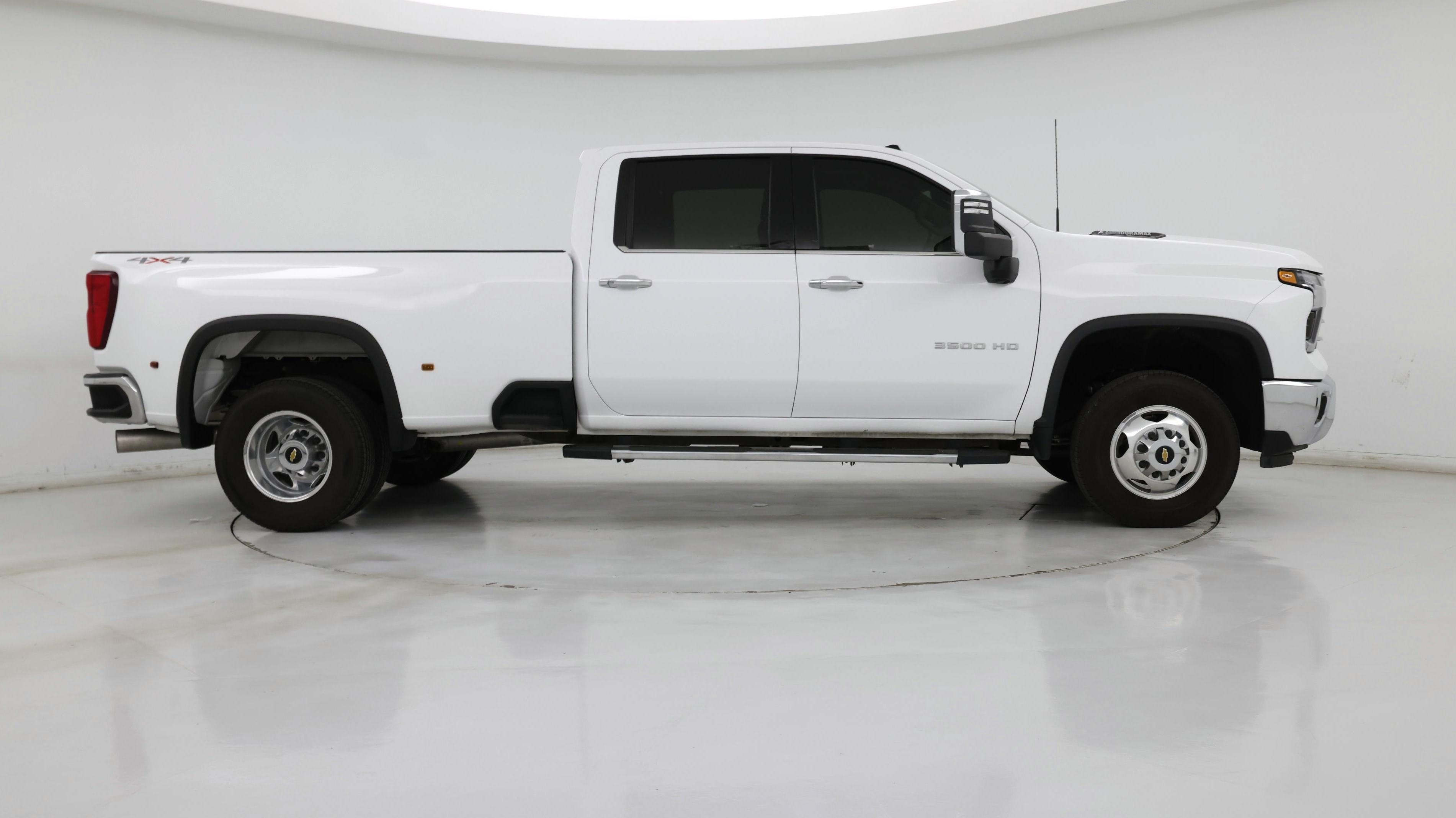 Thumbnail: 2024 Chevrolet Silverado 3500 - 7