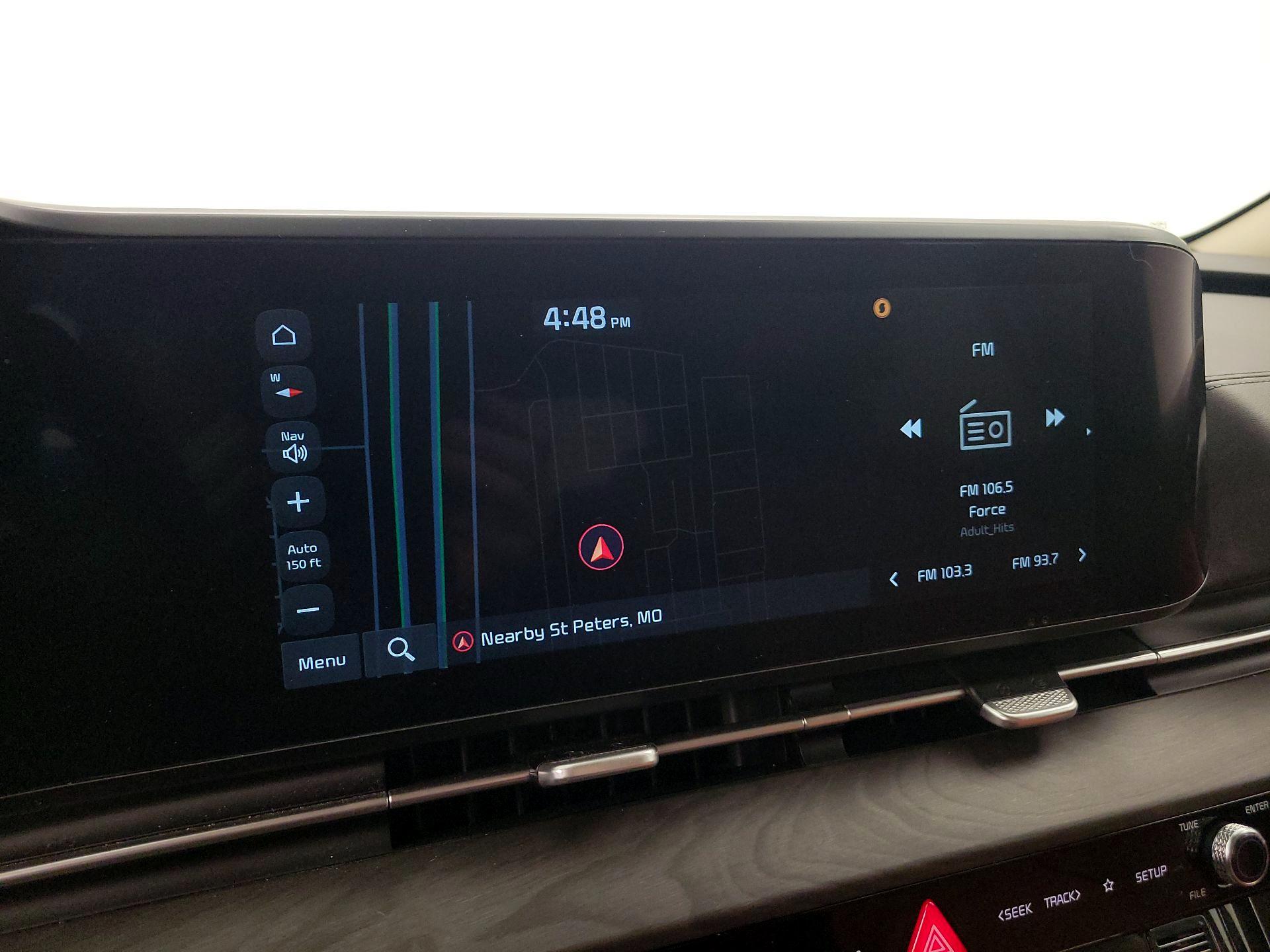 Thumbnail: 2023 Kia Carnival - 14