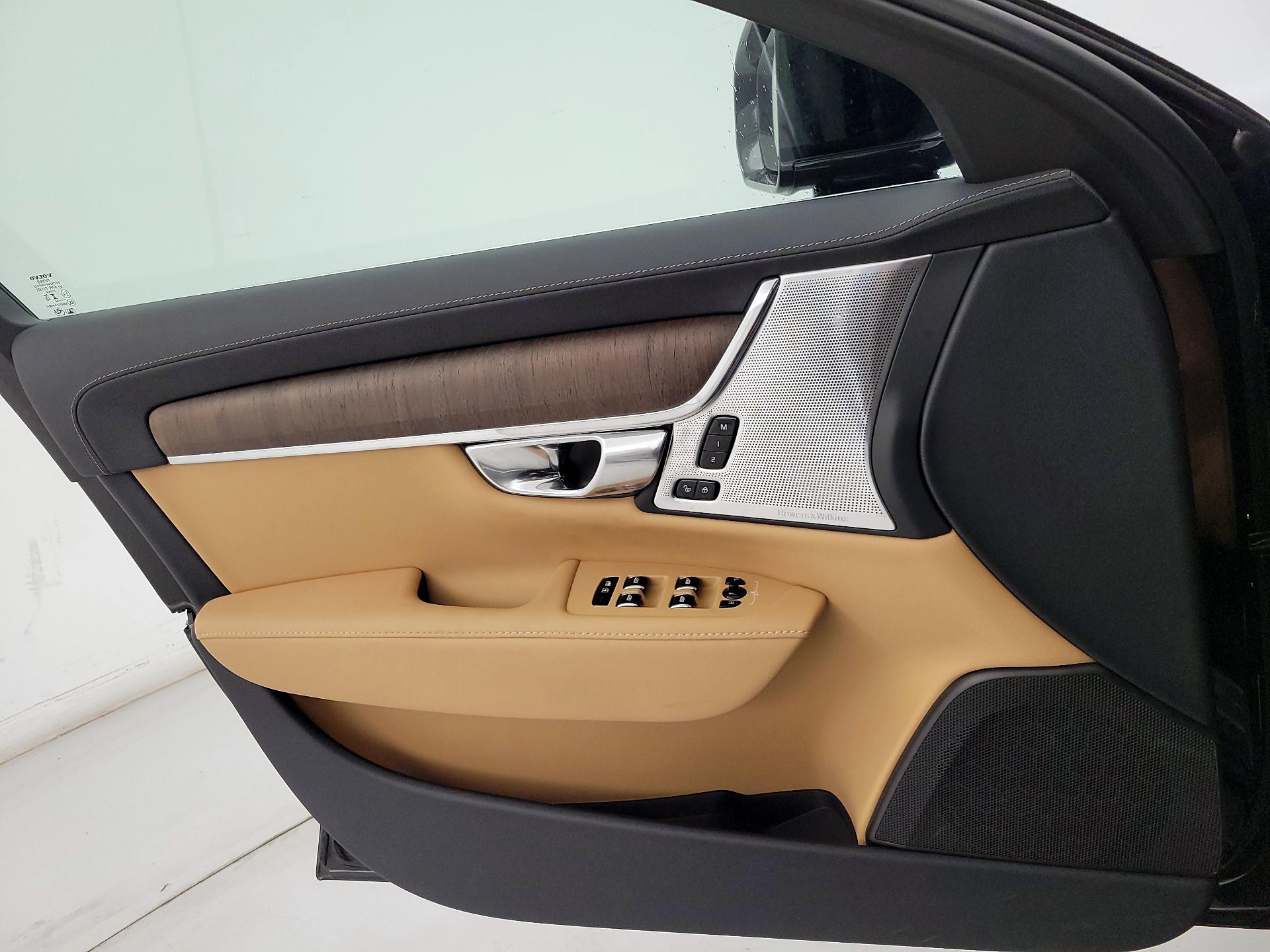 Thumbnail: 2024 Volvo S90 - 12