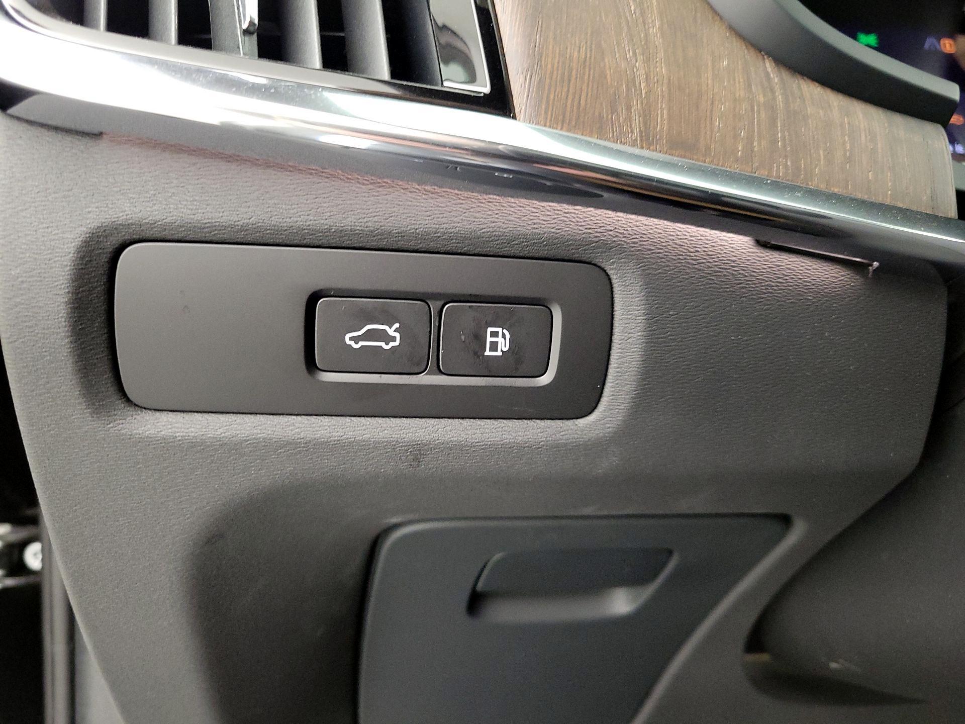 Thumbnail: 2024 Volvo S90 - 13