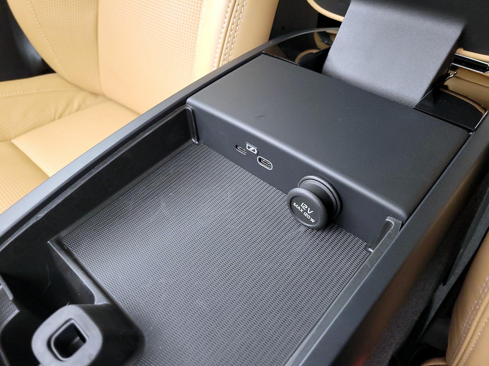 Thumbnail: 2024 Volvo S90 - 18