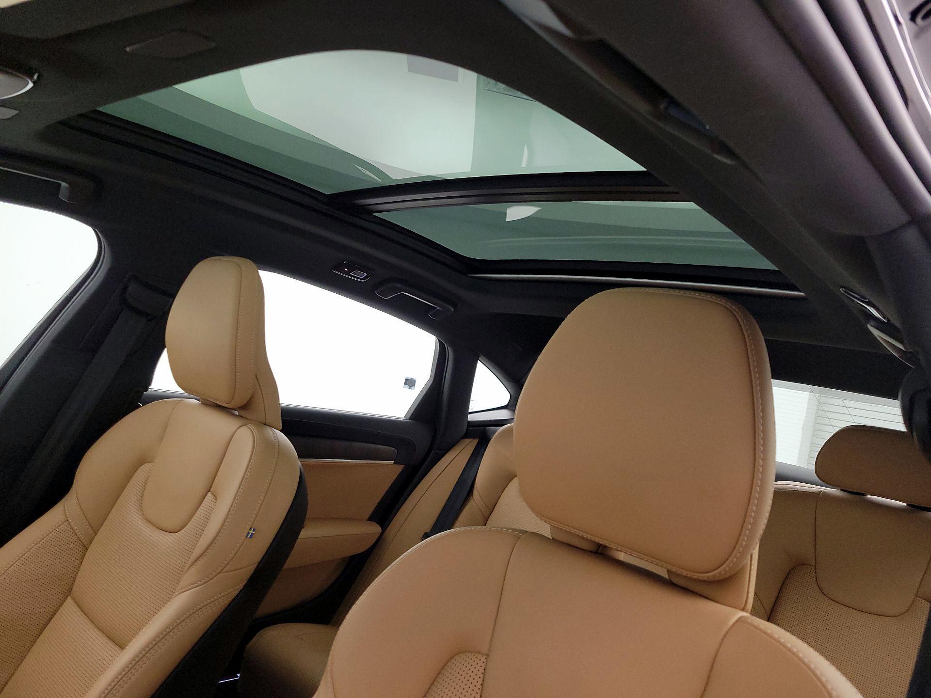 Thumbnail: 2024 Volvo S90 - 19