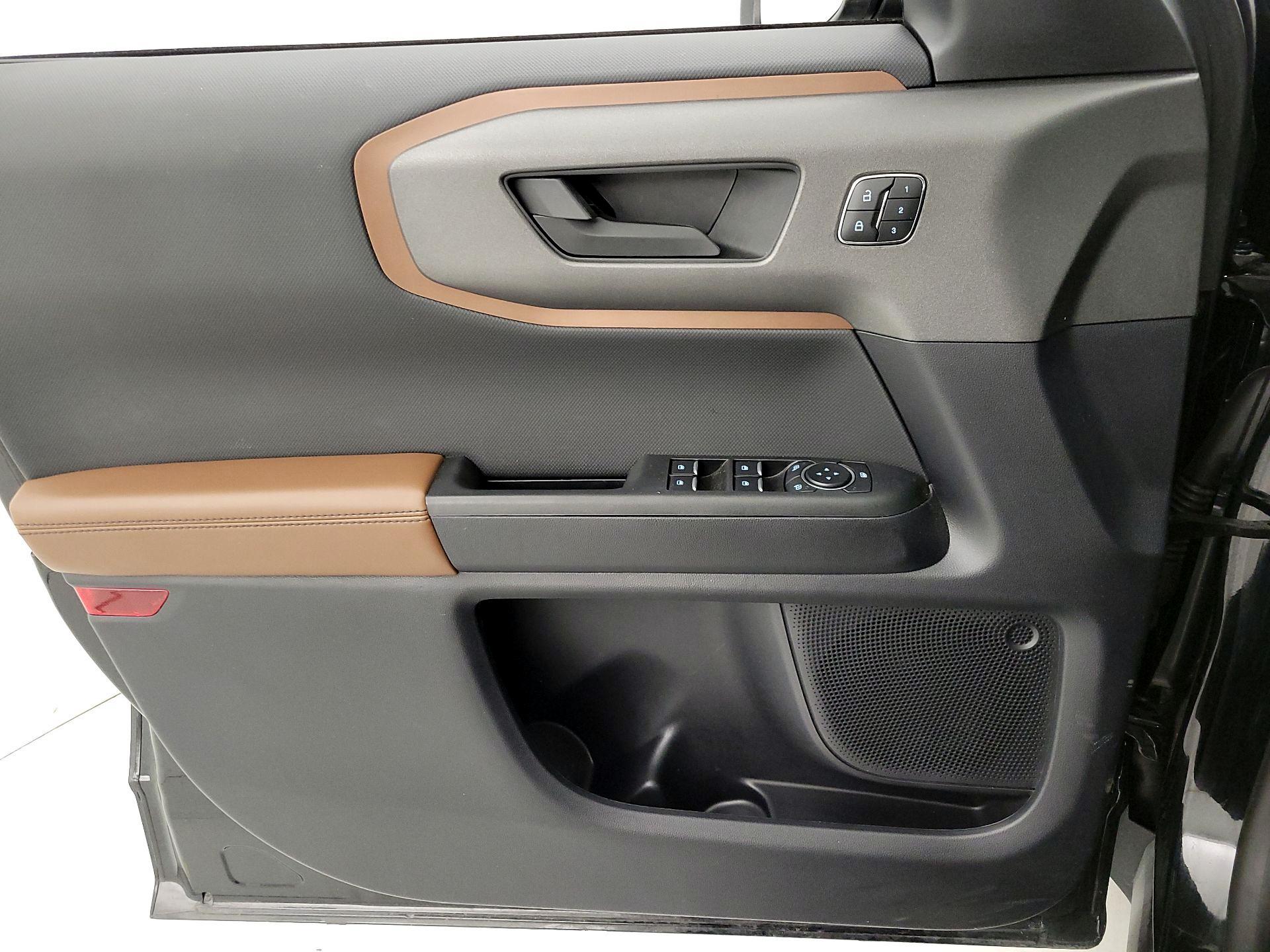 Thumbnail: 2025 Ford Bronco Sport - 12