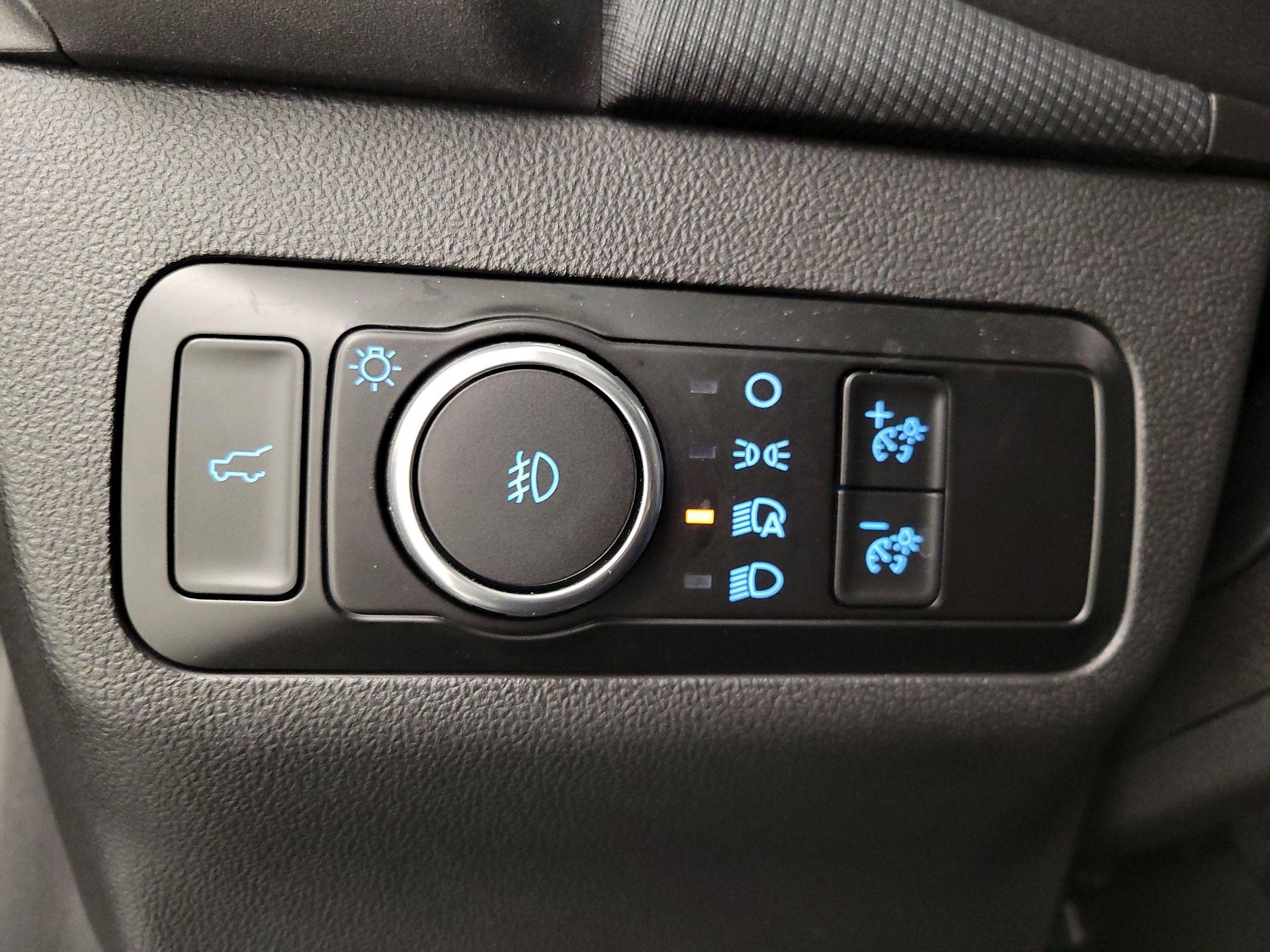 Thumbnail: 2025 Ford Bronco Sport - 13