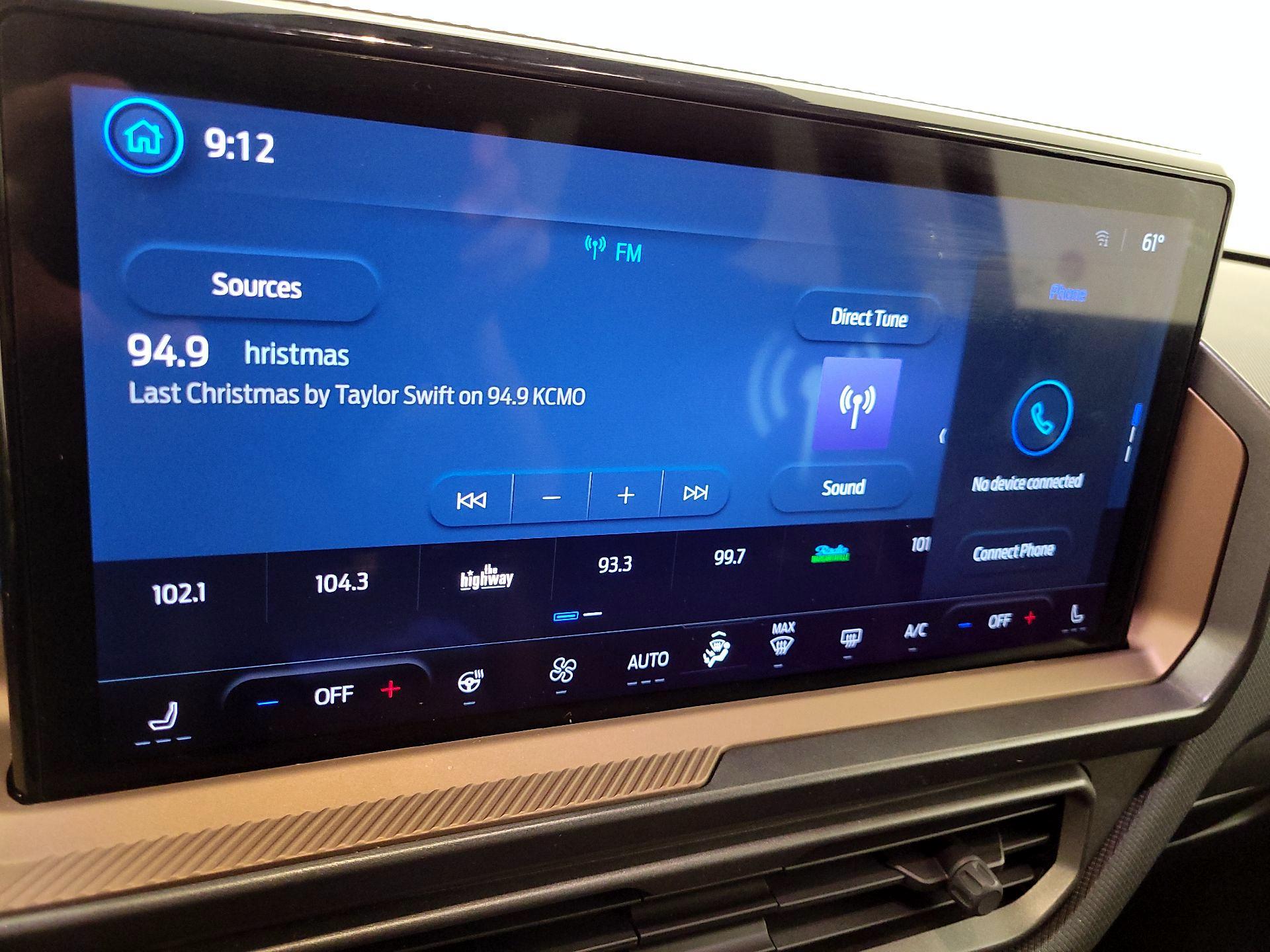 Thumbnail: 2025 Ford Bronco Sport - 15