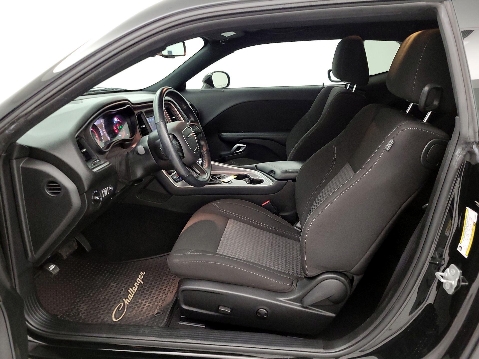 Thumbnail: 2022 Dodge Challenger - 11