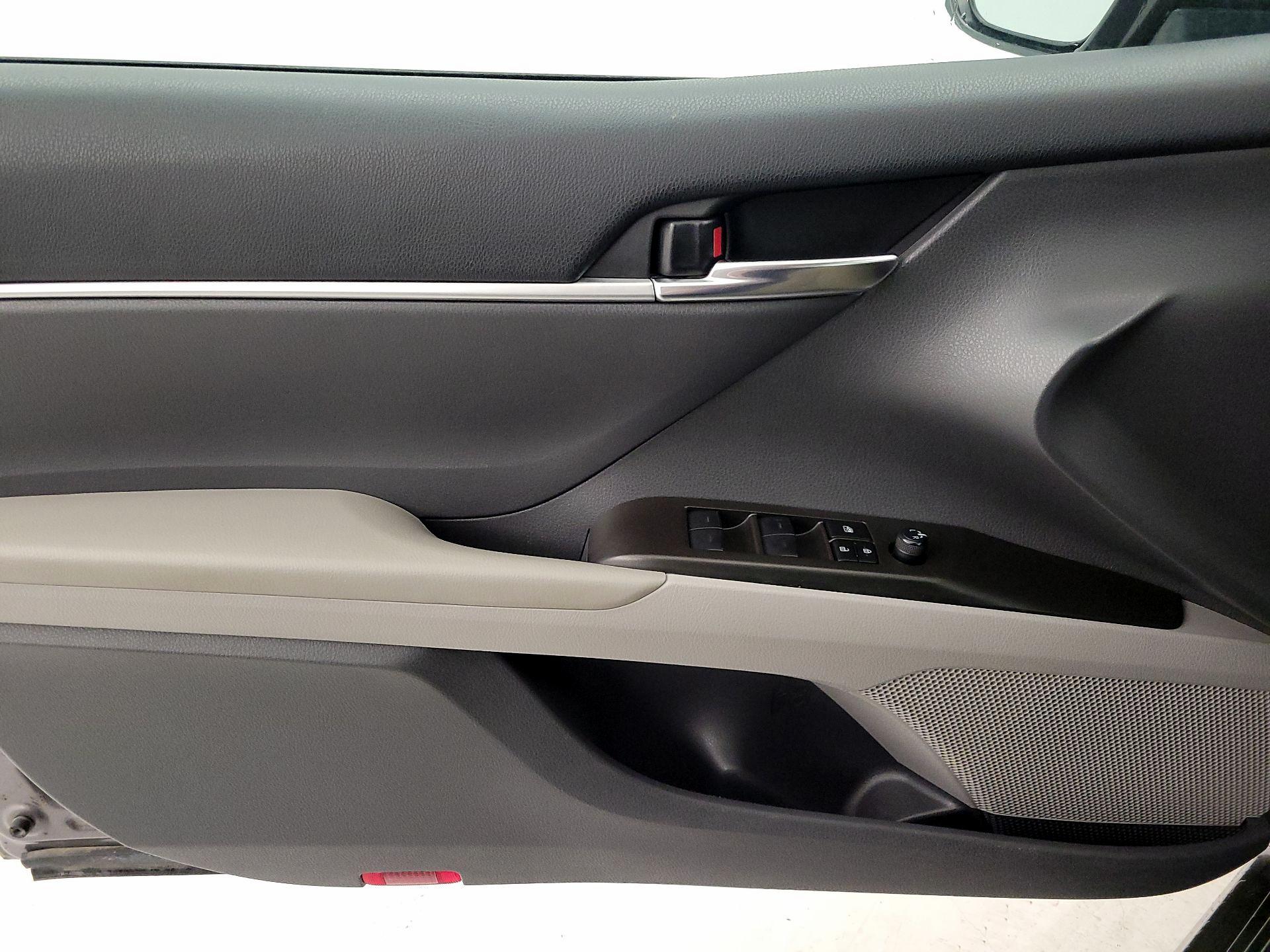 Thumbnail: 2023 Toyota Camry - 12