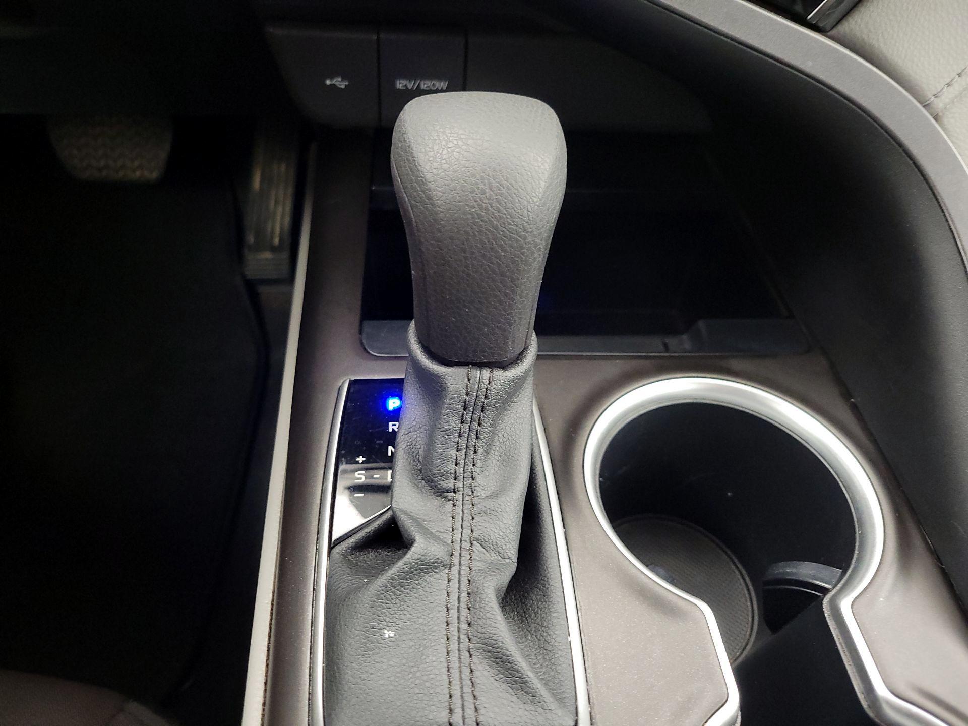 Thumbnail: 2023 Toyota Camry - 17