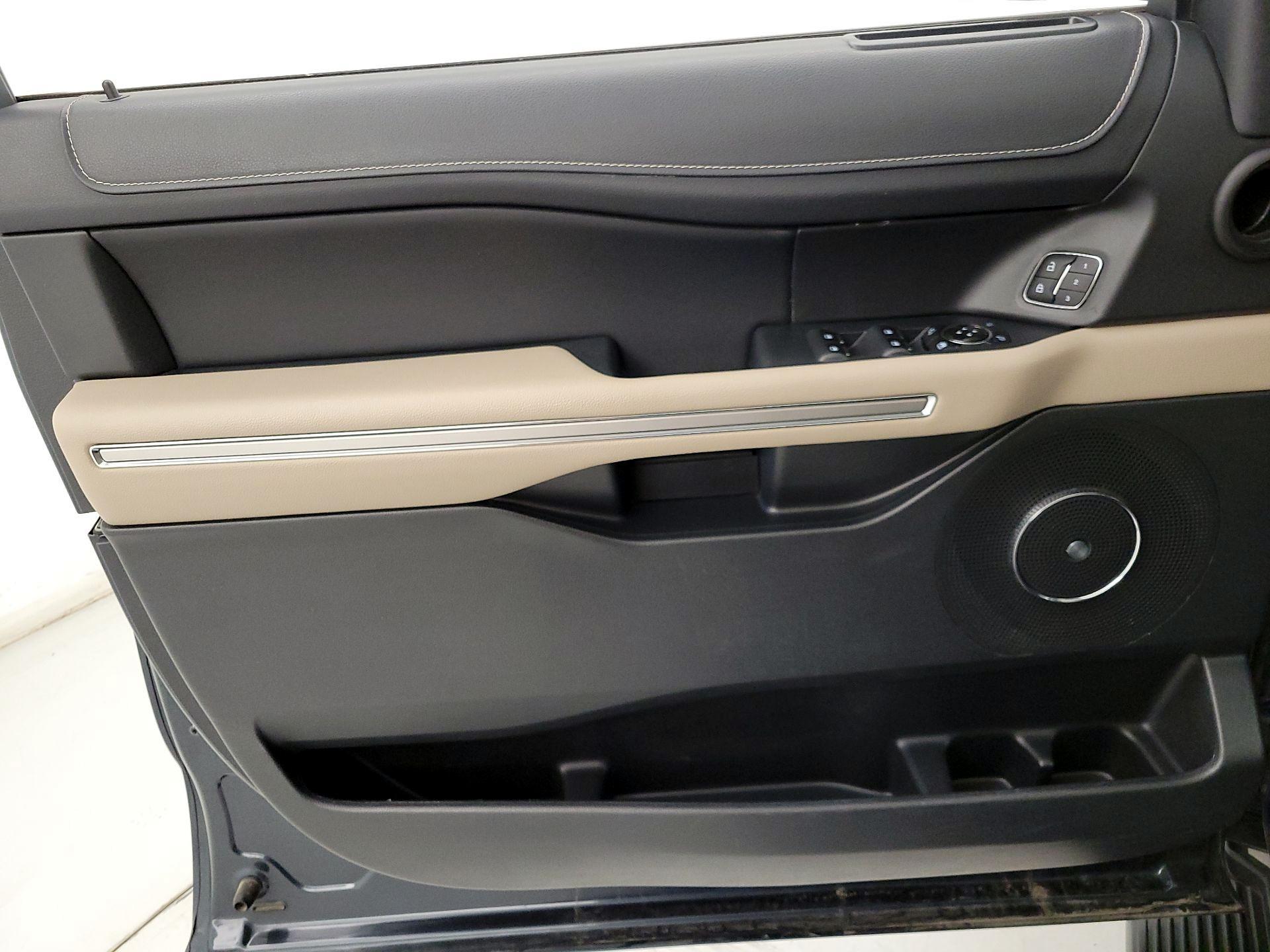 Thumbnail: 2024 Ford Expedition - 12