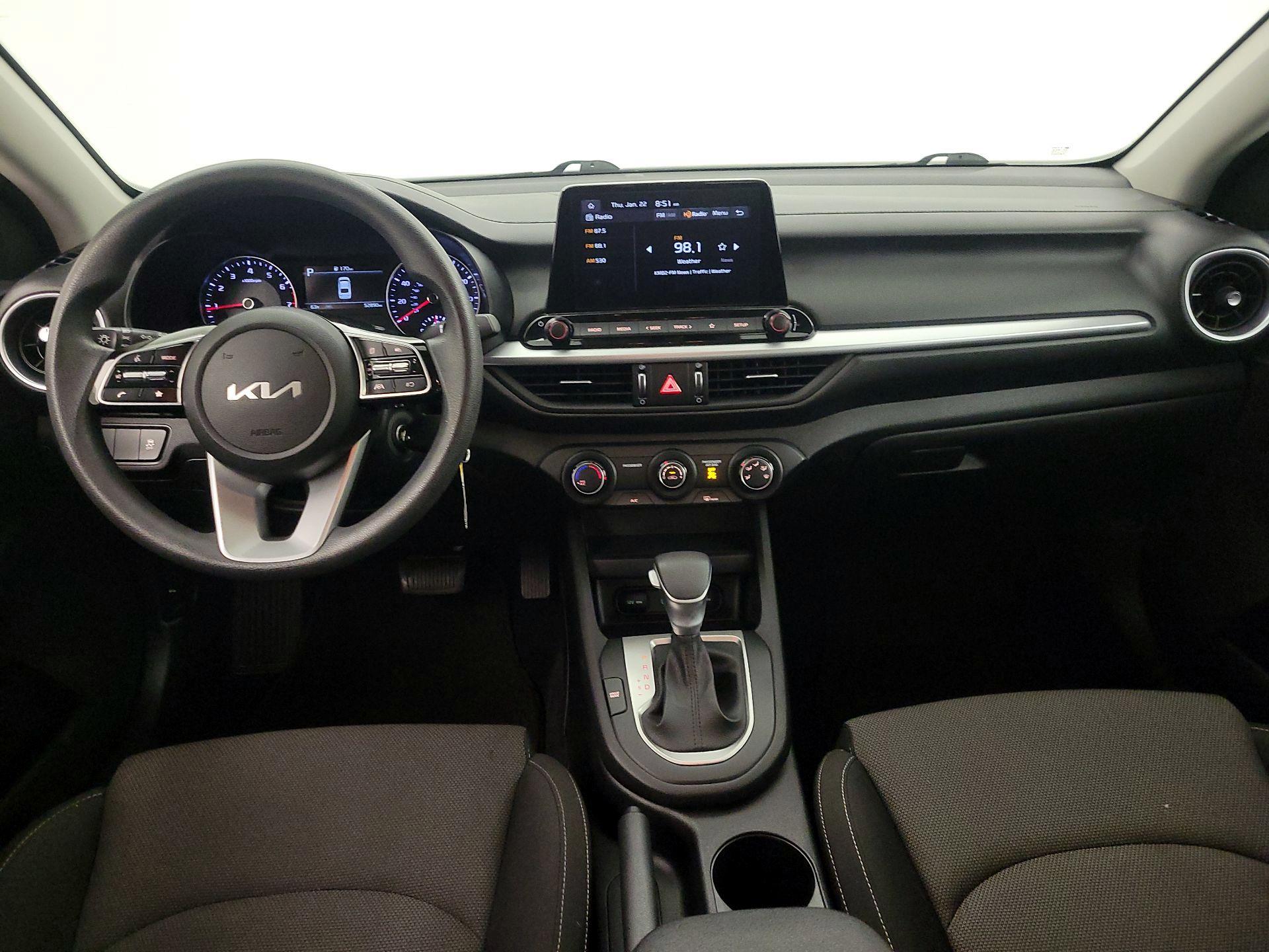 Thumbnail: 2023 Kia Forte - 9