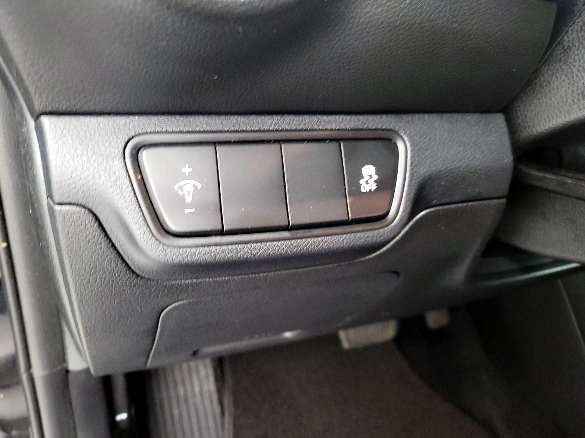 Thumbnail: 2023 Kia Forte - 13