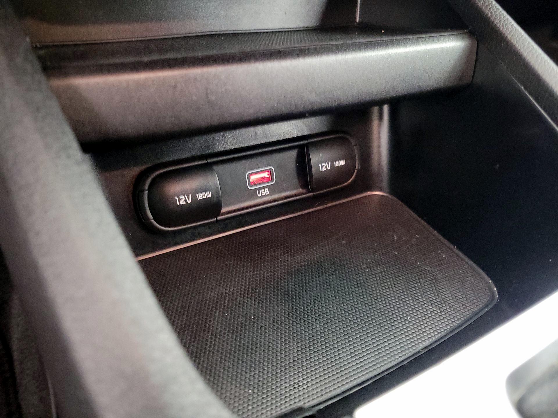 Thumbnail: 2023 Kia Forte - 18