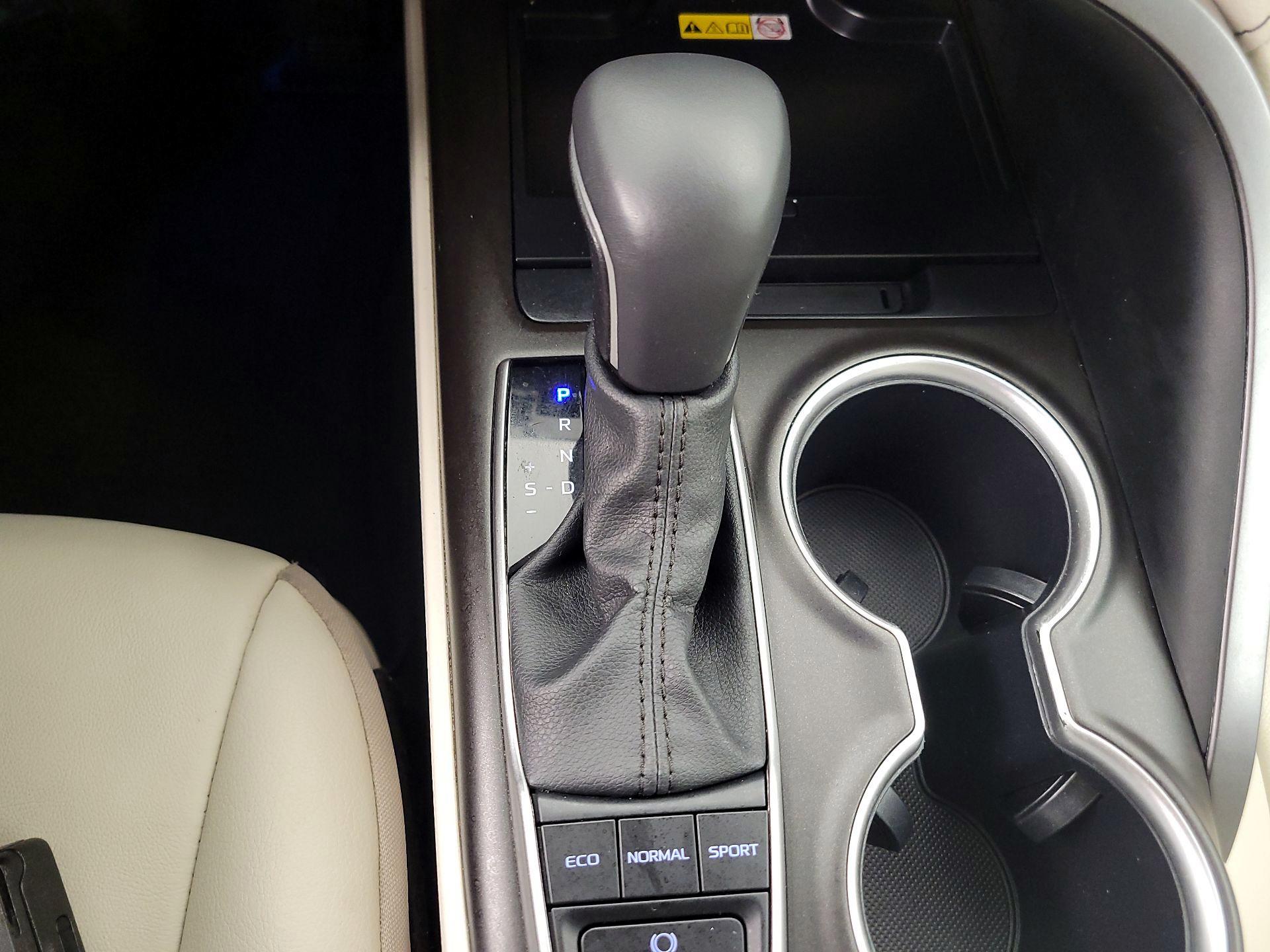 Thumbnail: 2024 Toyota Camry - 17