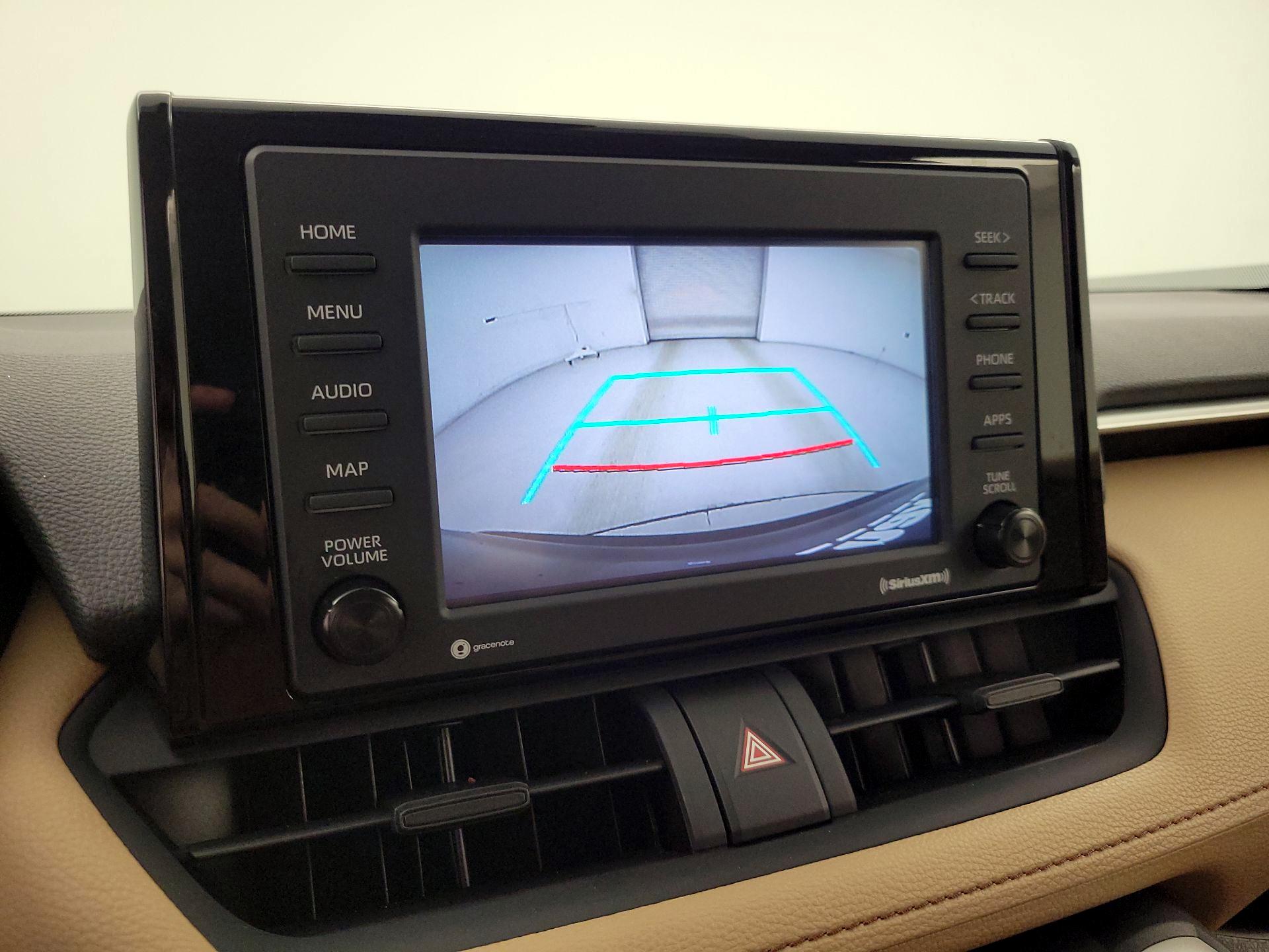 Thumbnail: 2020 Toyota RAV4 - 14