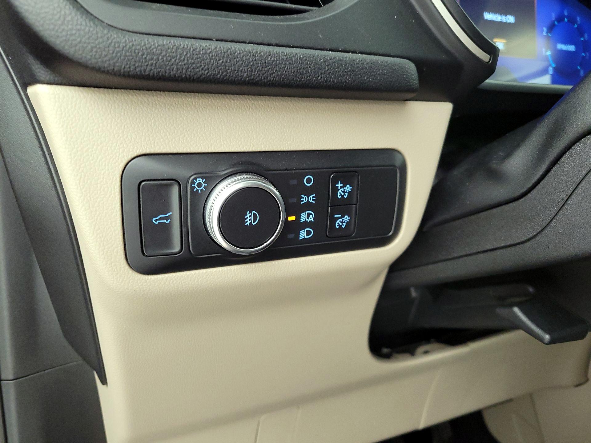 Thumbnail: 2021 Ford Escape - 13