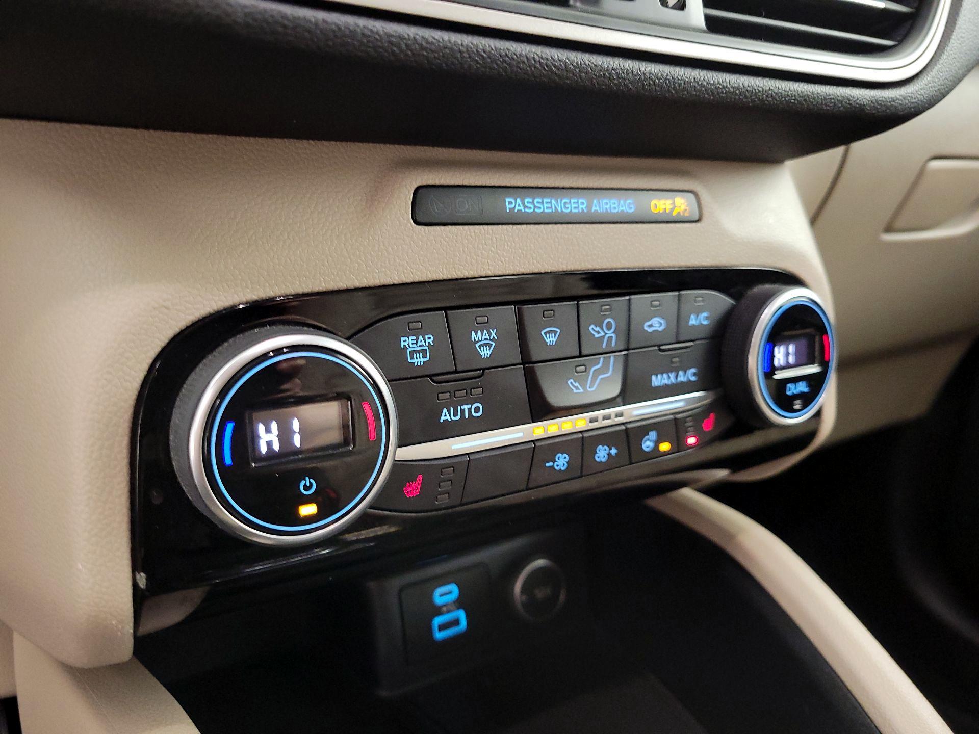 Thumbnail: 2021 Ford Escape - 16