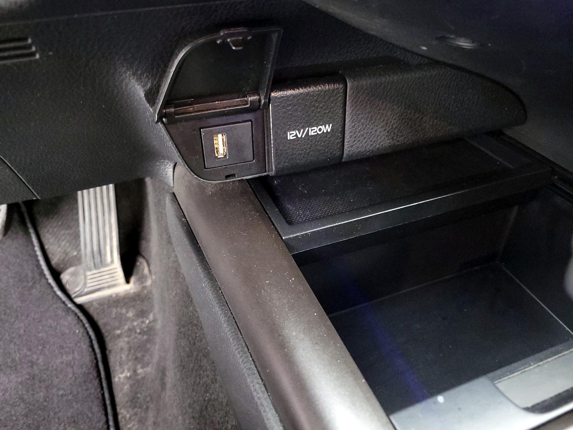 Thumbnail: 2024 Toyota Camry - 18