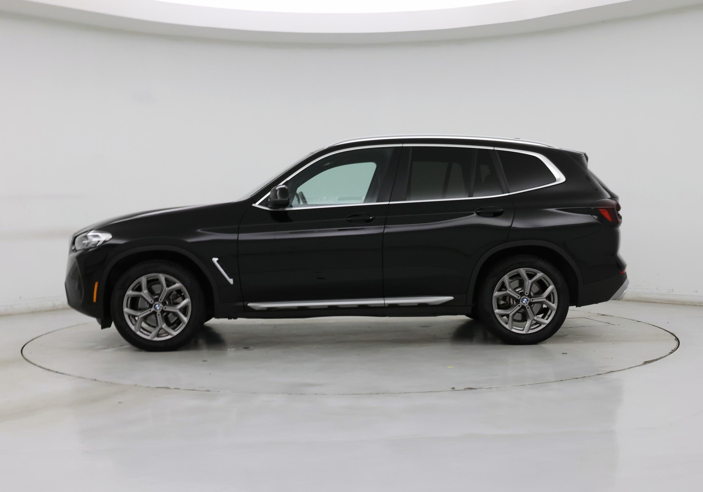 Thumbnail: 2023 BMW X3 - 3