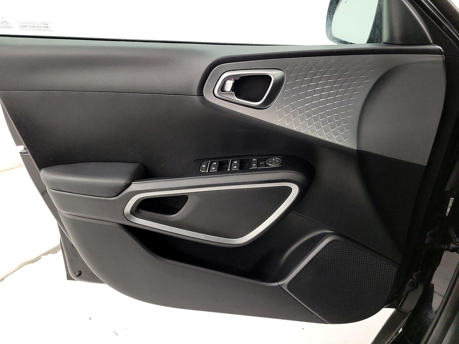 Thumbnail: 2024 Kia Soul - 12