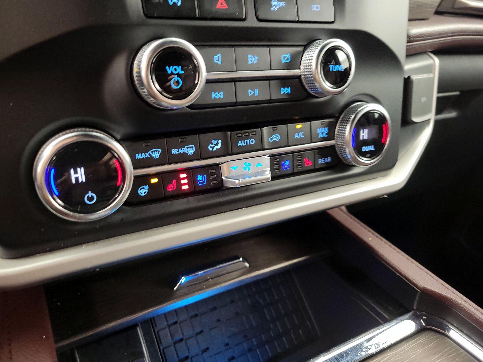 Thumbnail: 2023 Ford Expedition MAX - 17