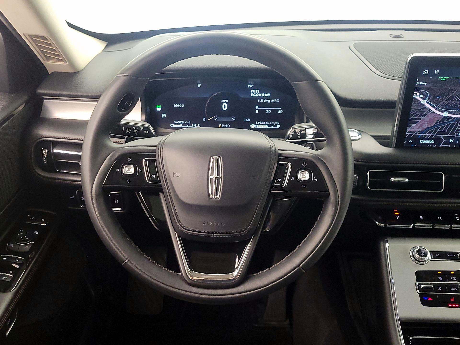 Thumbnail: 2023 Lincoln Aviator - 10