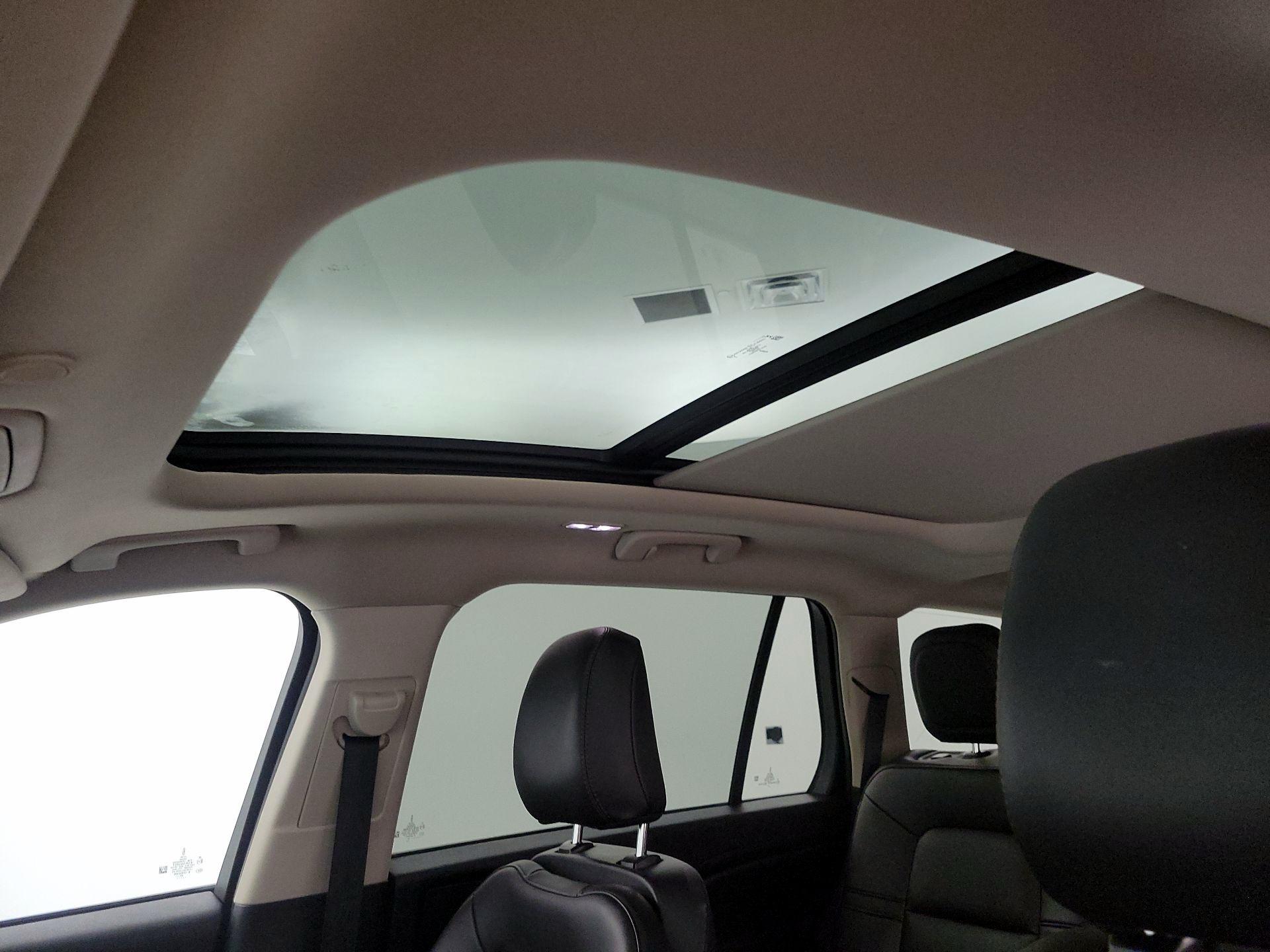 Thumbnail: 2023 Lincoln Aviator - 20