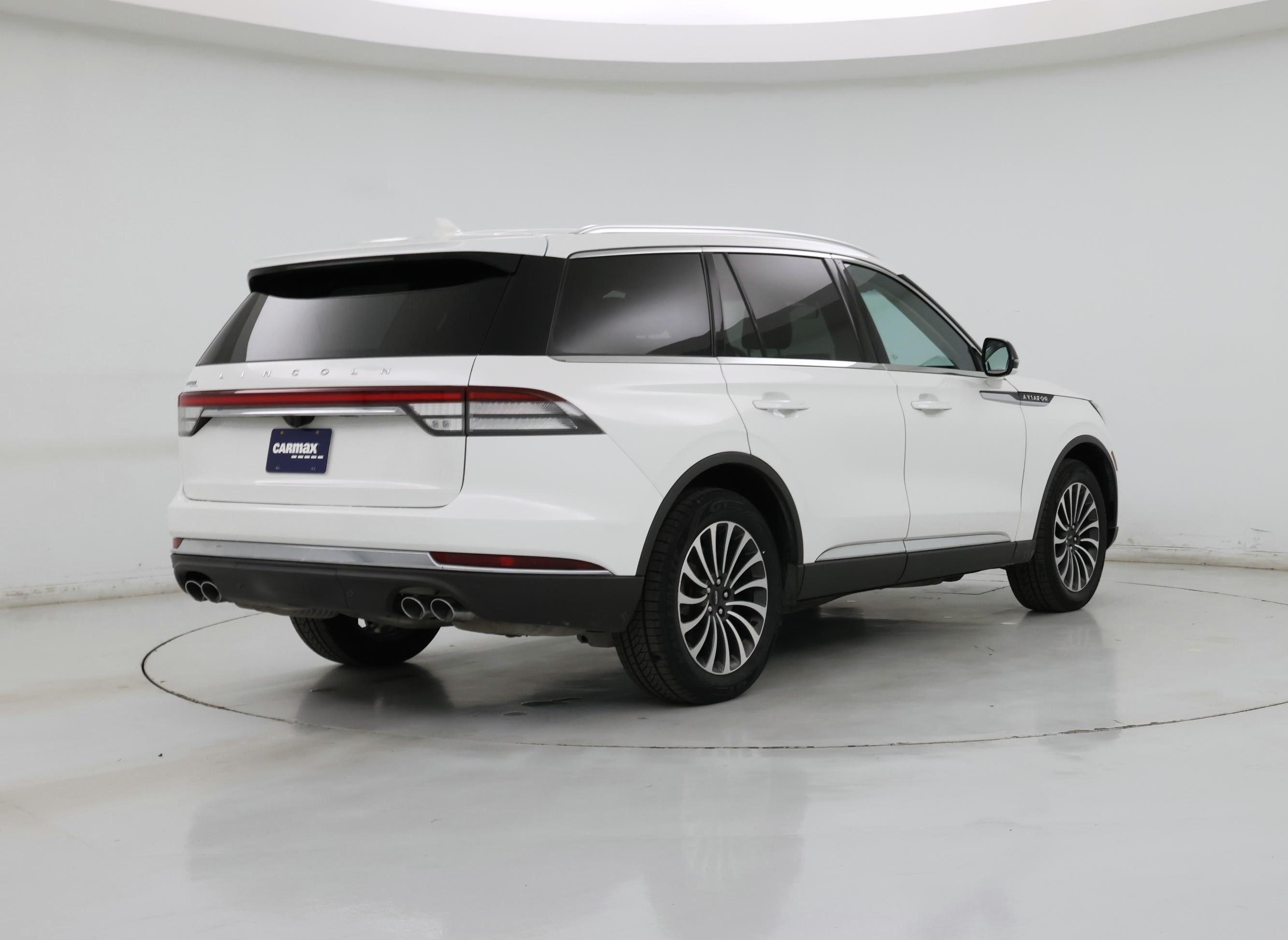 Thumbnail: 2023 Lincoln Aviator - 8
